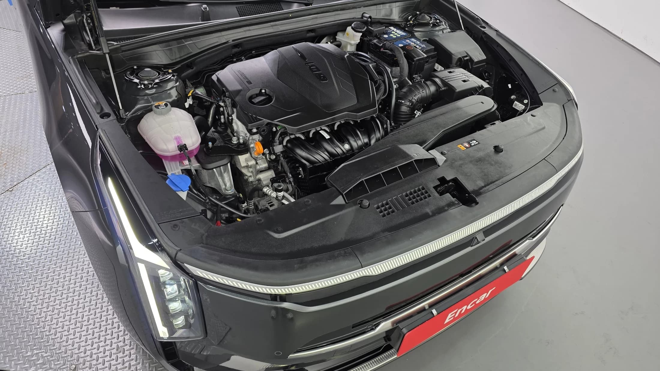 Kia K8 2.5 Gasoline 2WD Noblesse, 2024 г. 12302 км. — фото 6