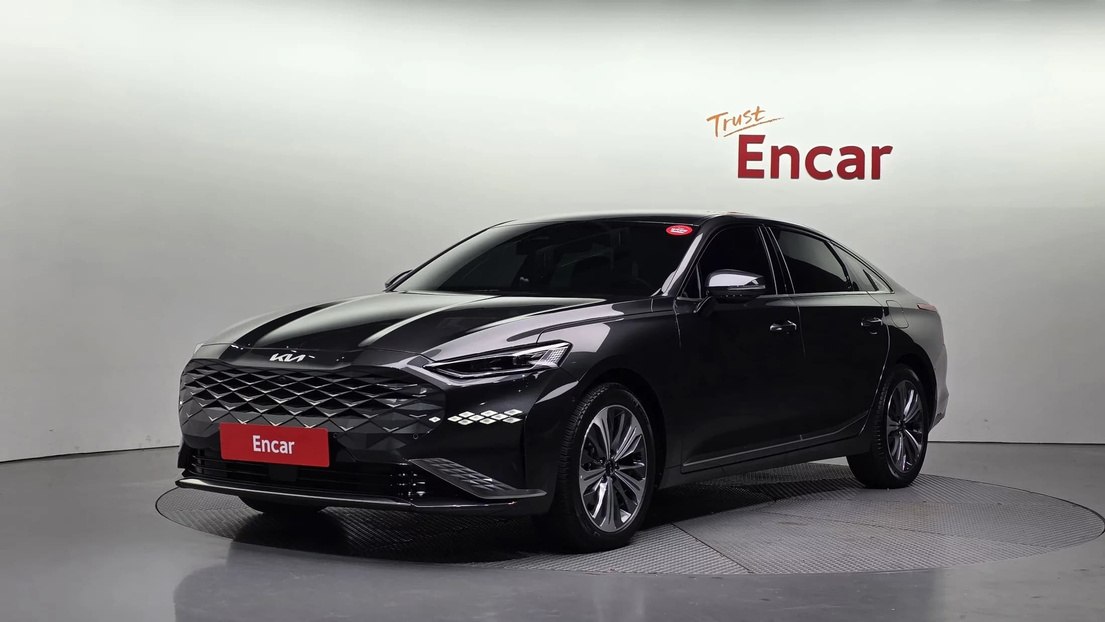Kia K8 Signature Special, гибрид, 2024 г. 10926 км.