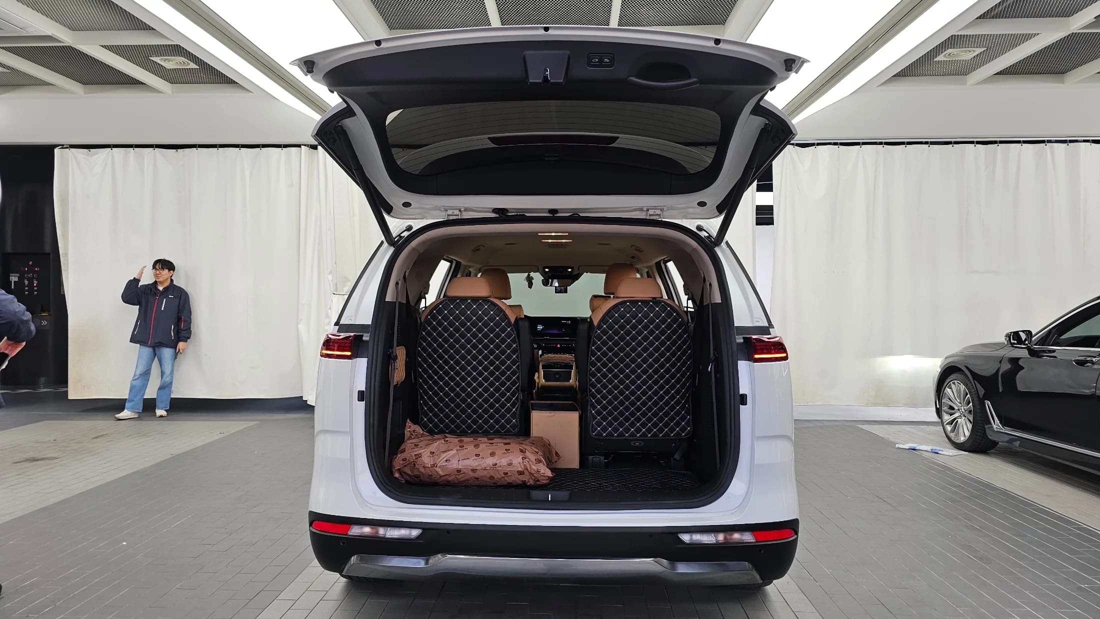 Kia Carnival Gasoline 9-Seater Noblesse, 2022 г. 80519 км. — фото 20