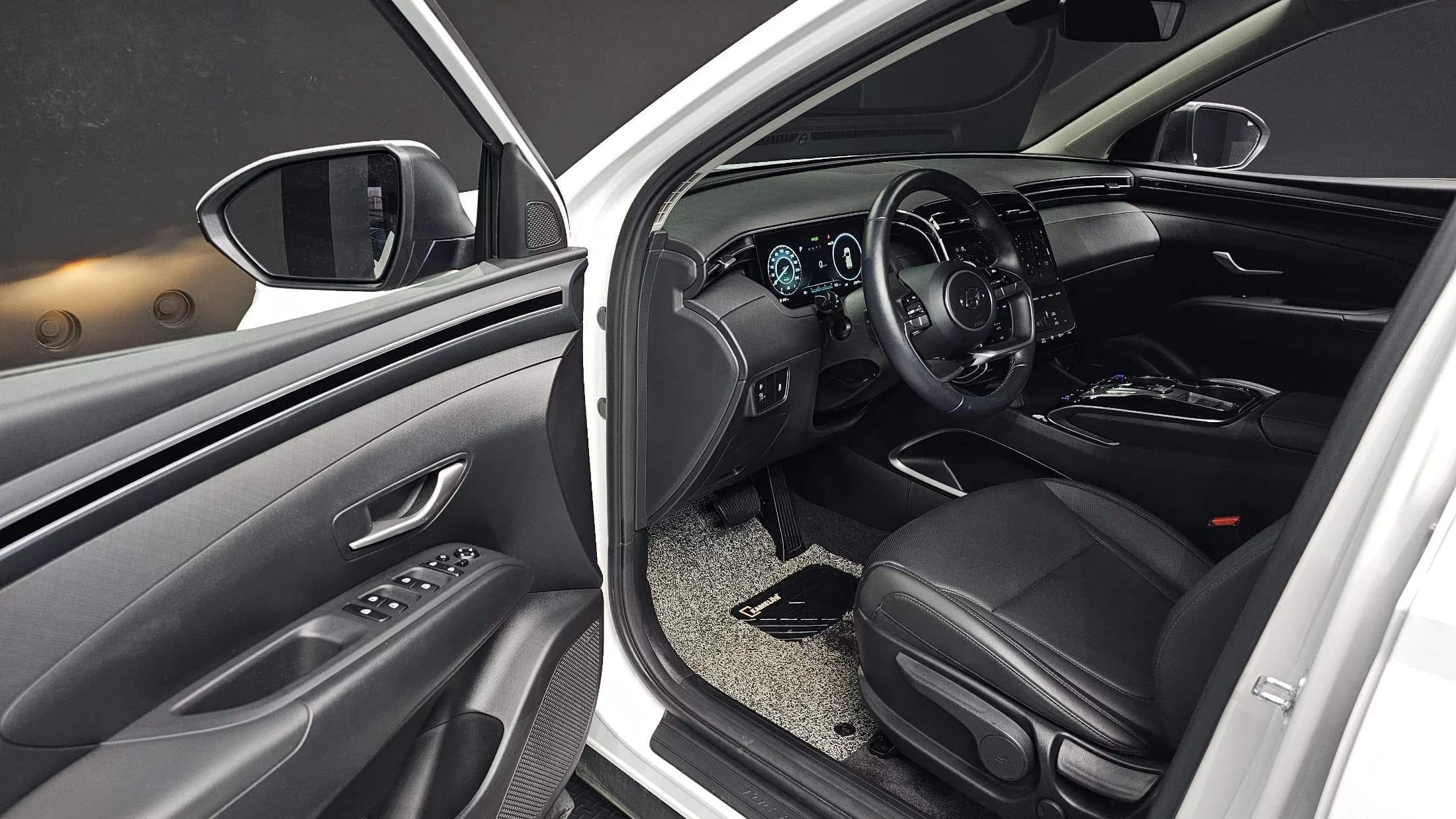 Hyundai Tucson Gasoline 1.6 Turbo 2WD Premium, 2023 г. 20665 км. — фото 11
