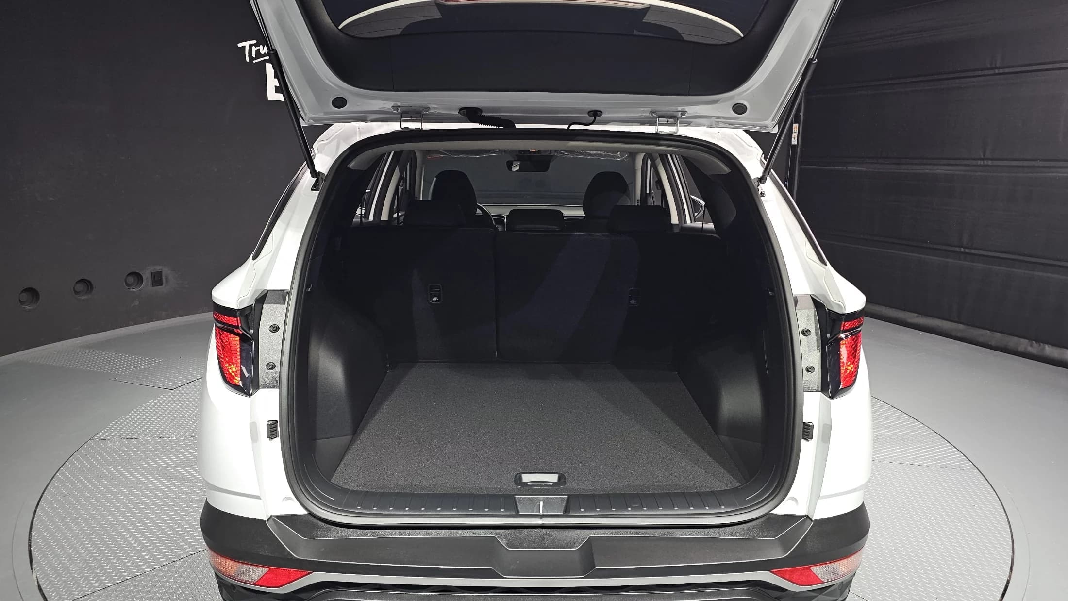 Hyundai Tucson Gasoline 1.6 Turbo 2WD Premium, 2023 г. 20665 км. — фото 20