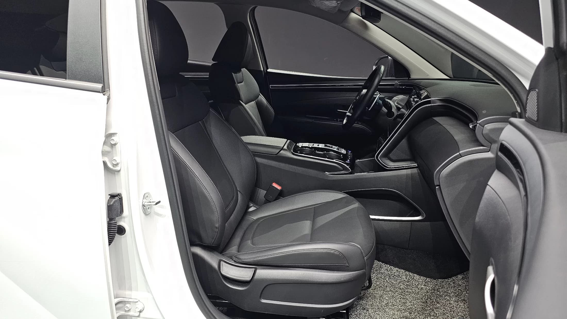 Hyundai Tucson Gasoline 1.6 Turbo 2WD Premium, 2023 г. 20665 км. — фото 10