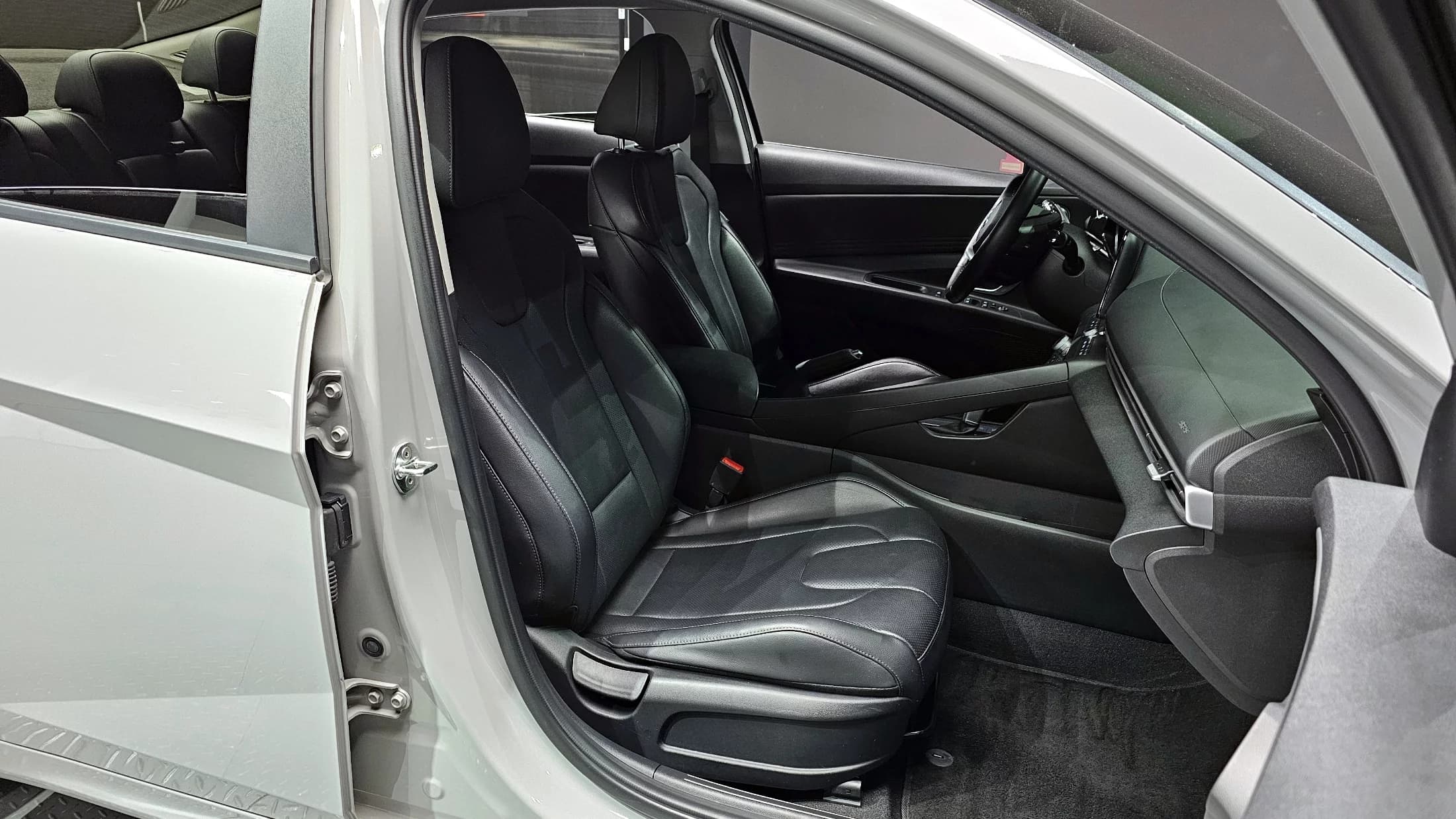 Hyundai AVANTE (Хендай Элантра) 1.6 Modern, 2021 г. 81005 км. — фото 10