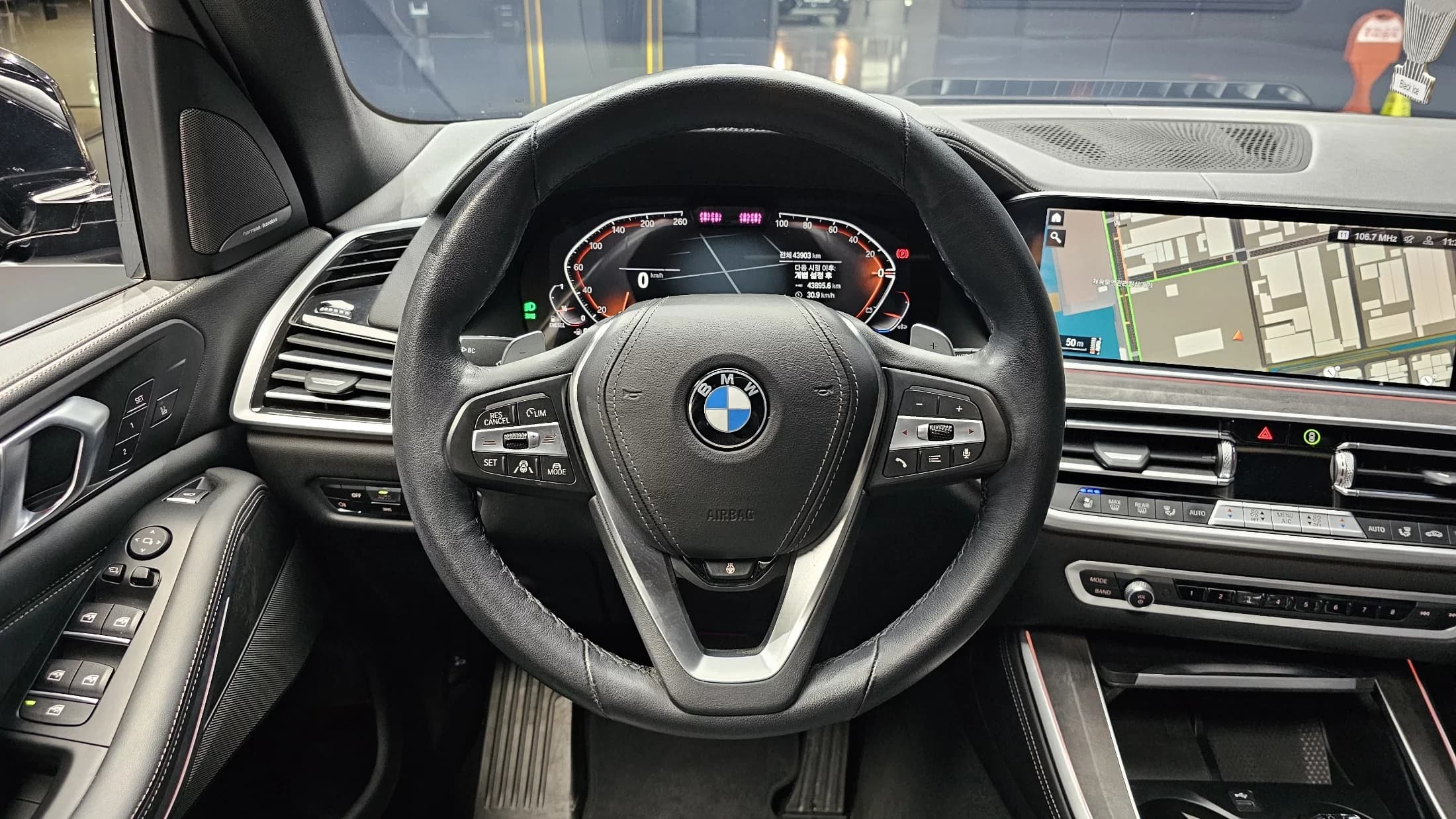 BMW X5 xDrive 30d xLine, 2023 г. 44021 км. — фото 13