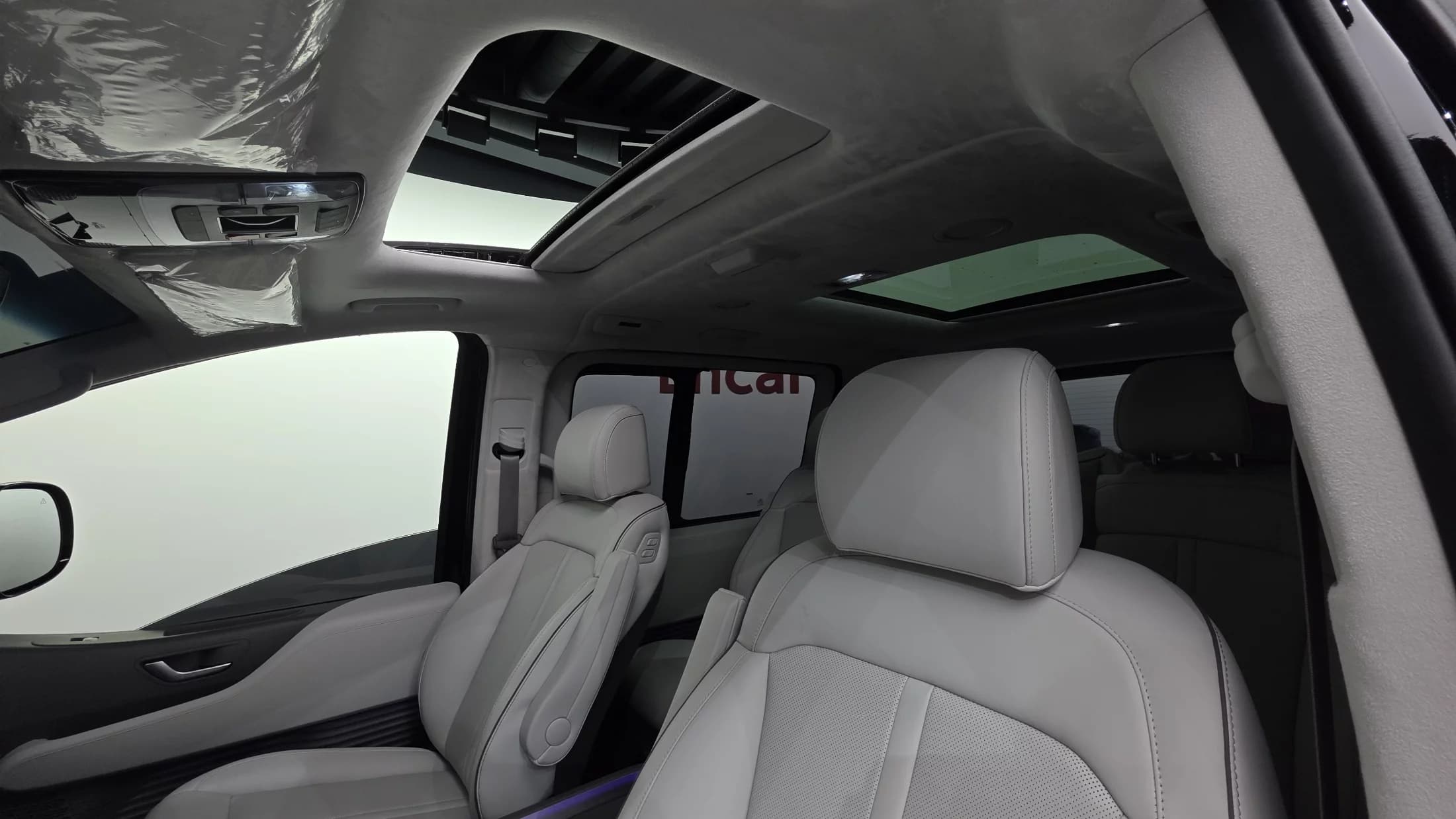 Hyundai Staria 4WD Lounge 9-Seater Inspiration, 2025 г. 5369 км. — фото 19