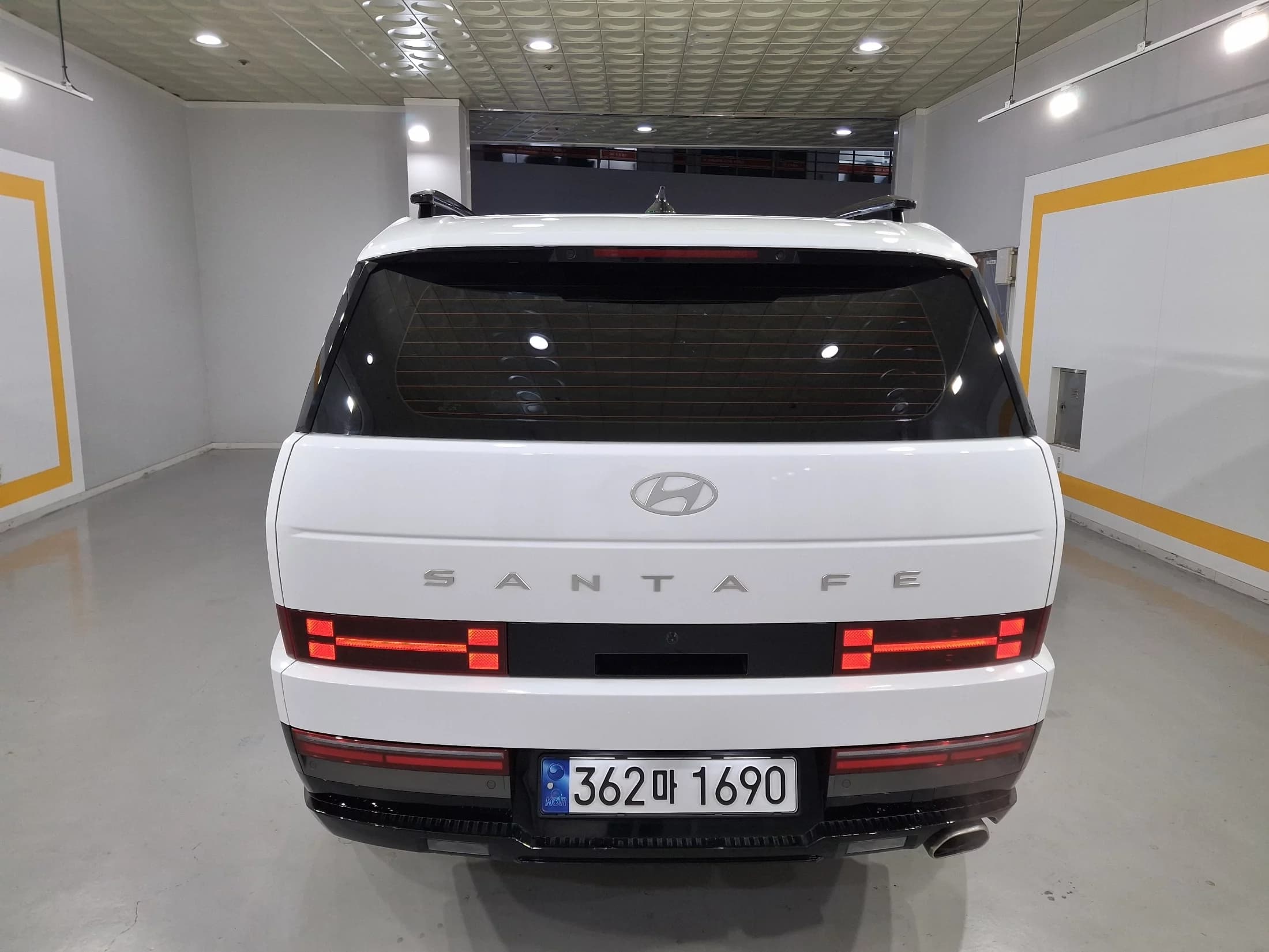 Hyundai Santa Fe Gasoline 2.5T 2WD Calligraphy, 2023 г. 22300 км. — фото 5