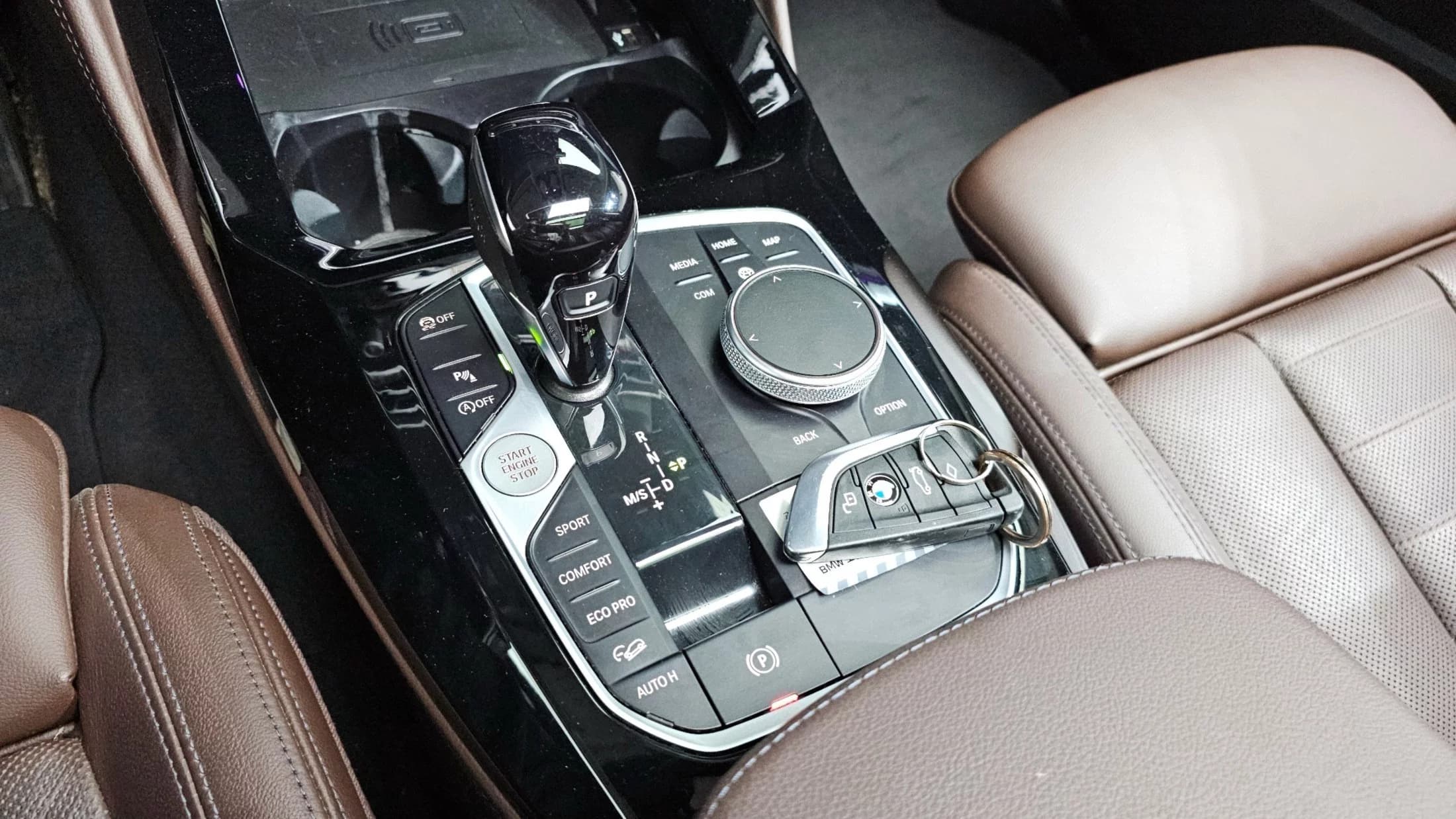 BMW X4 xDrive20i xLine, 2023 г. 58323 км. — фото 9
