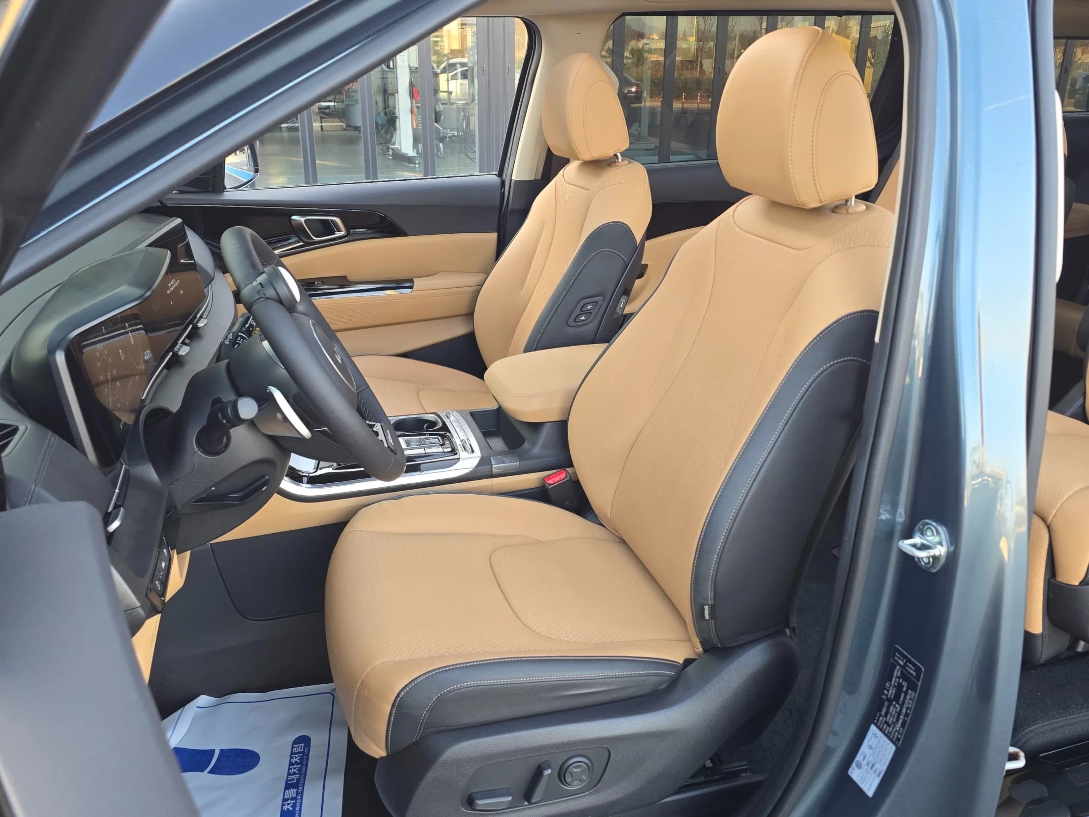 Kia Carnival Gasoline 7-Seater Noblesse, 2022 г. 50117 км. — фото 8