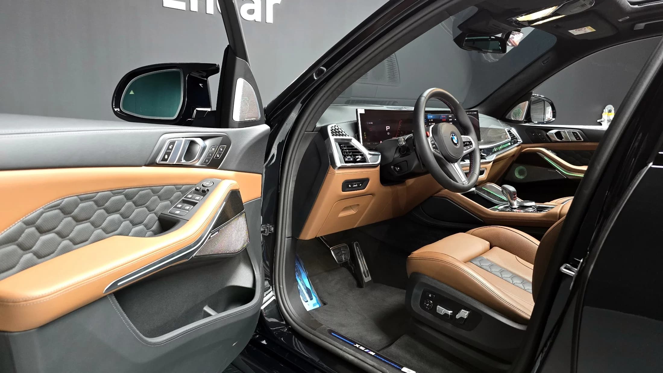 BMW X5 M 4.4 Competition, 2025 г. 4208 км. — фото 11