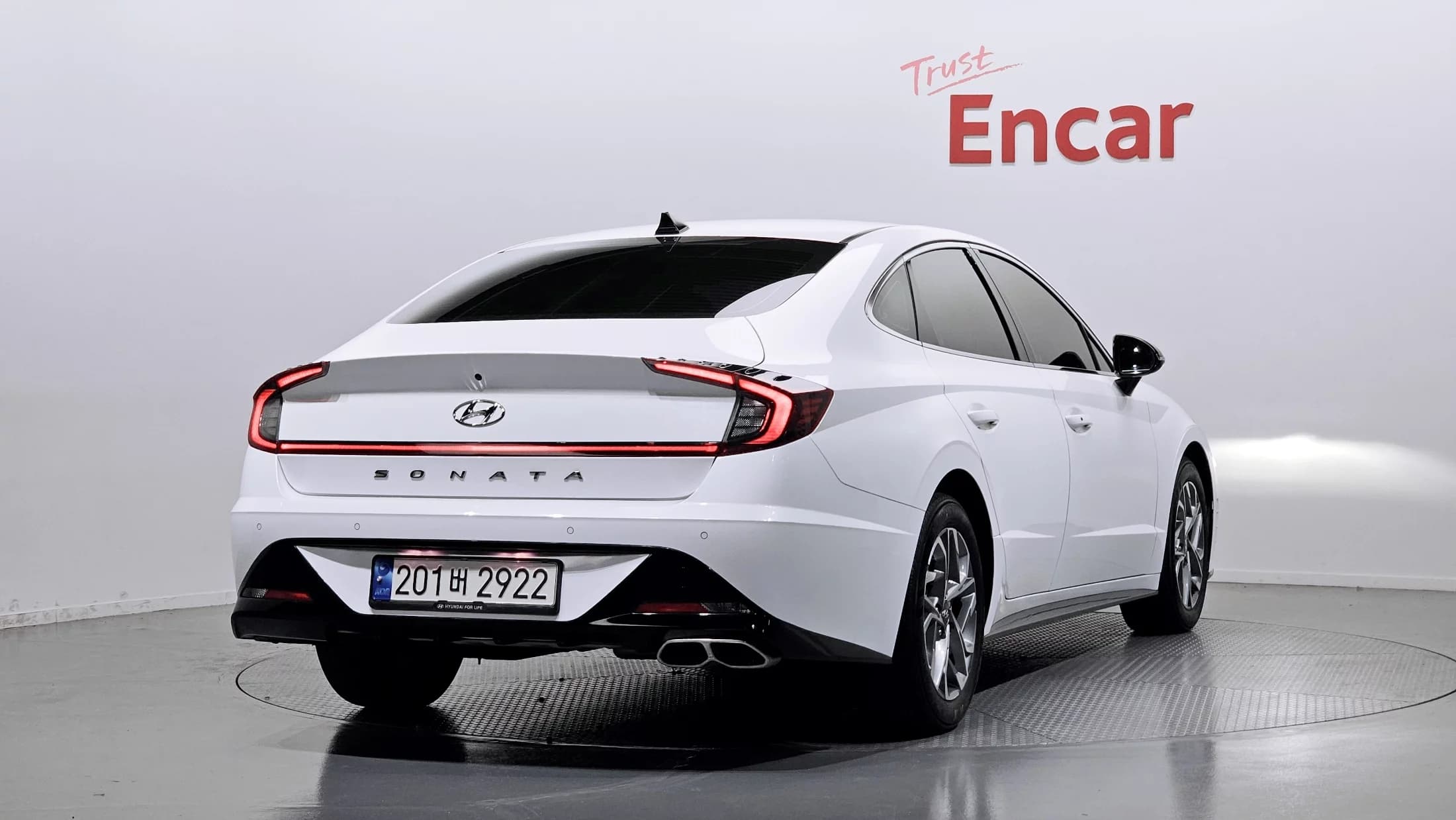 Hyundai Sonata 1.6 Turbo Premium Plus, 2022 г. 47771 км. — фото 2