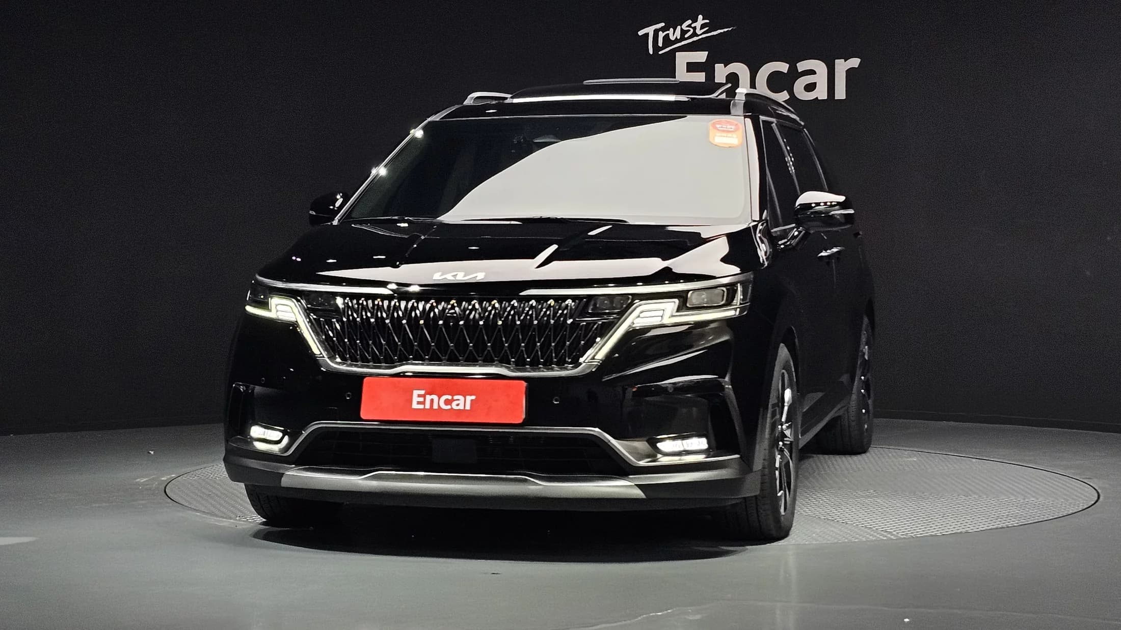 Kia Carnival Gasoline 7-Seater Signature, 2022 г. 50646 км. — фото 3