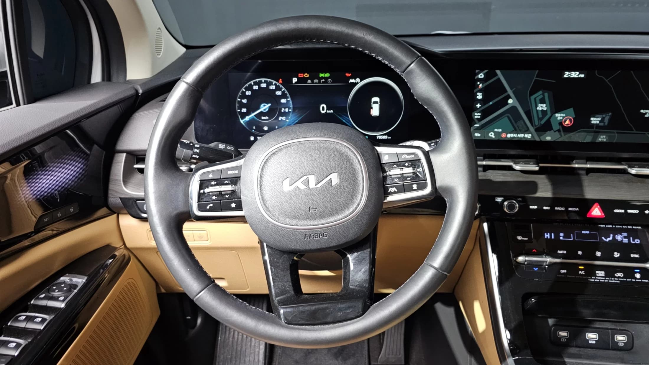 Kia Carnival 7-Seater Signature, 2022 г. 78703 км. — фото 13
