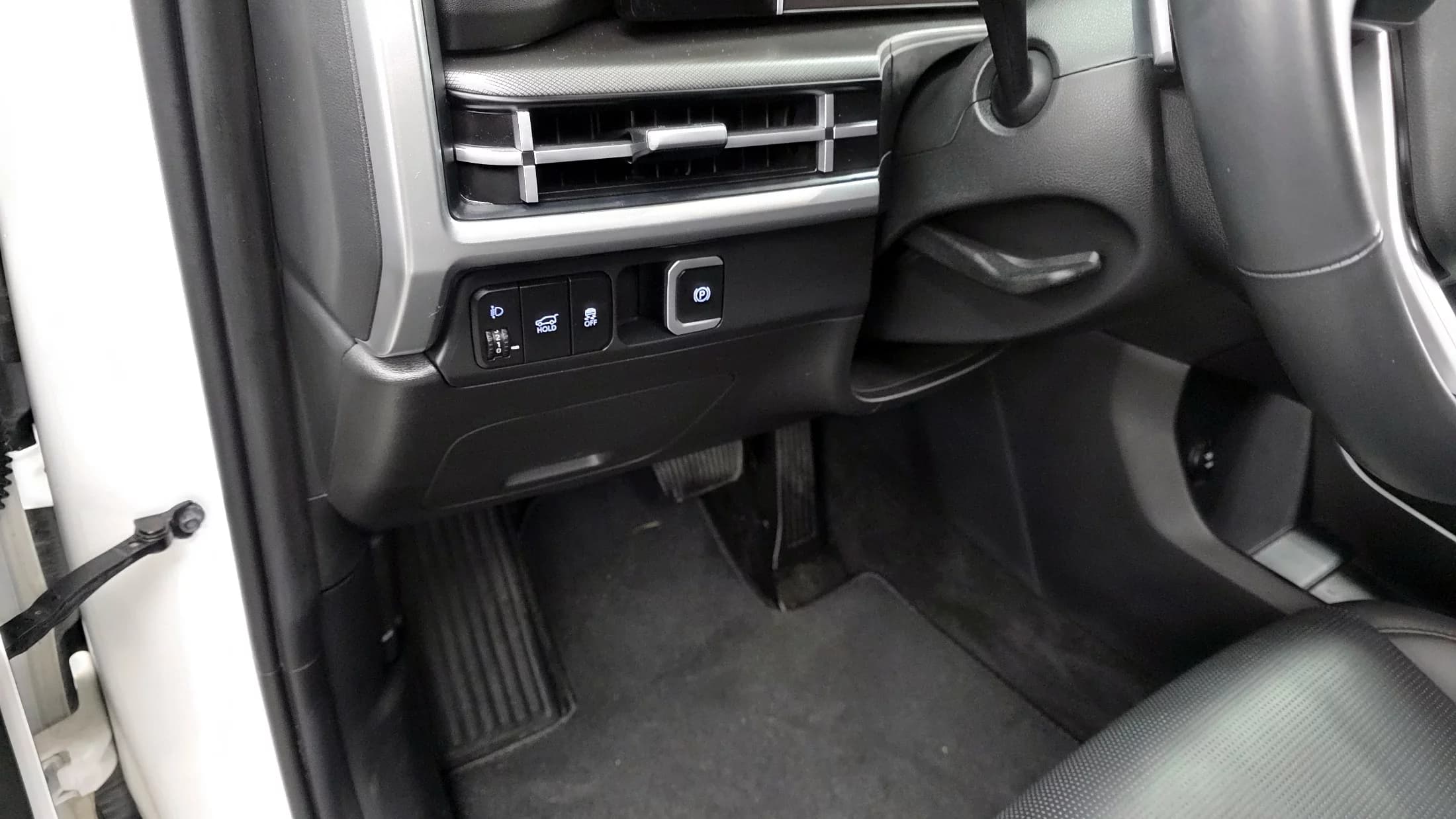 Hyundai Santa Fe HEV 1.6 4WD Prestige, гибрид, 2023 г. 48511 км. — фото 18