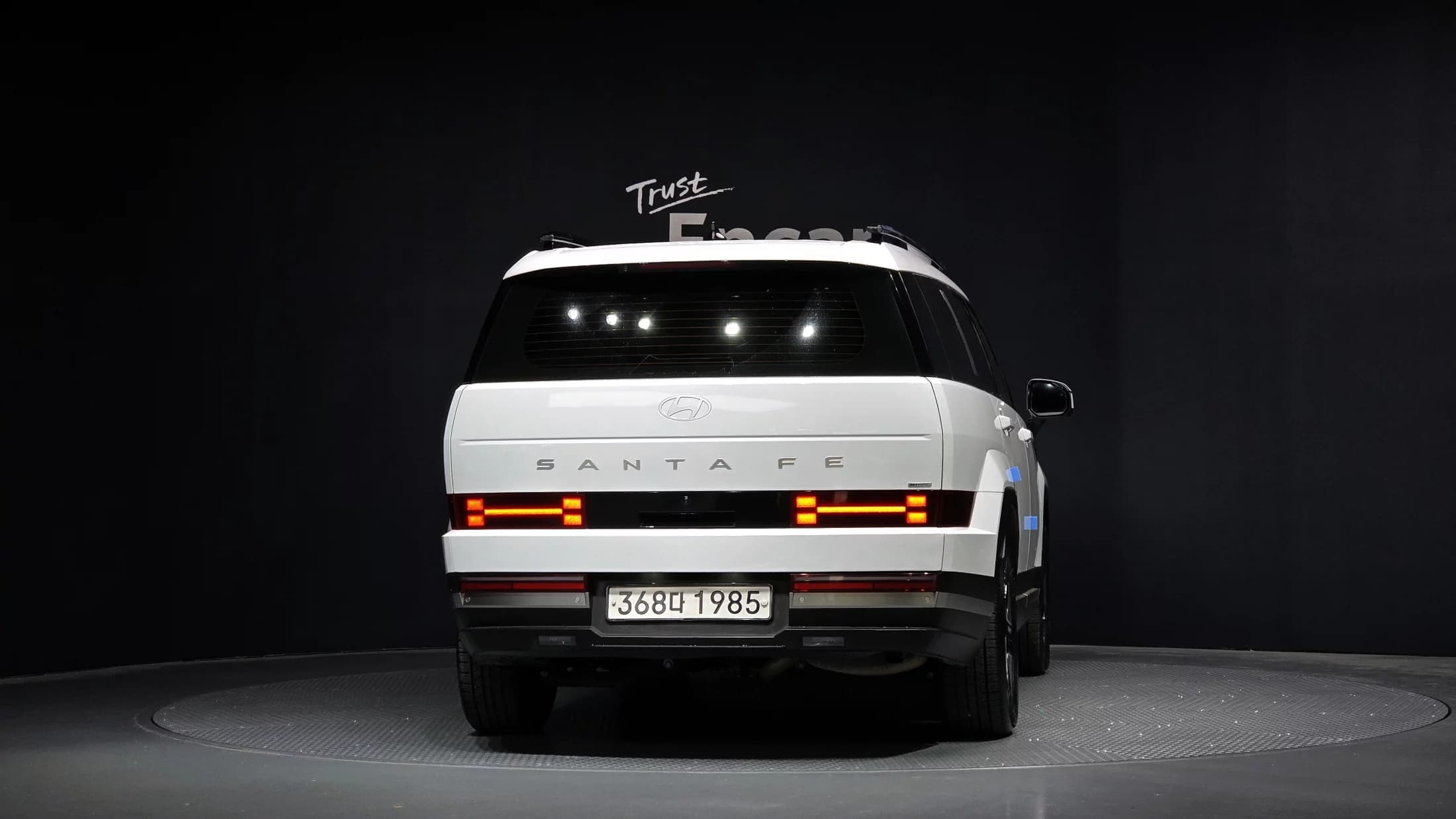 Hyundai Santa Fe HEV 1.6 4WD Prestige, гибрид, 2023 г. 48511 км. — фото 4