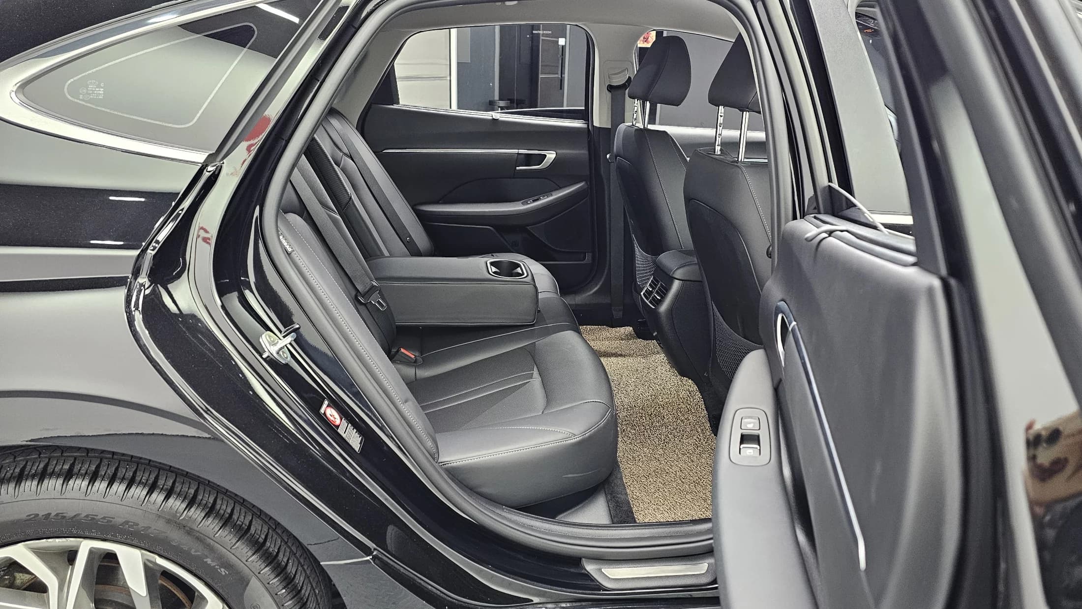 Hyundai Sonata 2.0 Premium Family, 2021 г. 47475 км. — фото 12