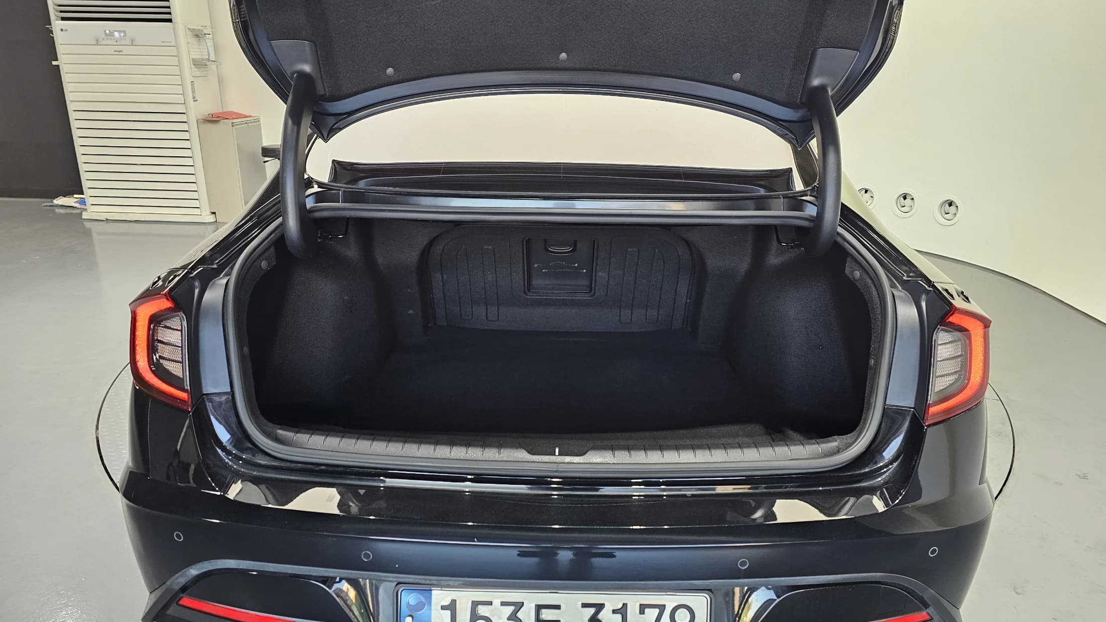Hyundai Sonata 2.0 Premium Family, 2021 г. 47475 км. — фото 20