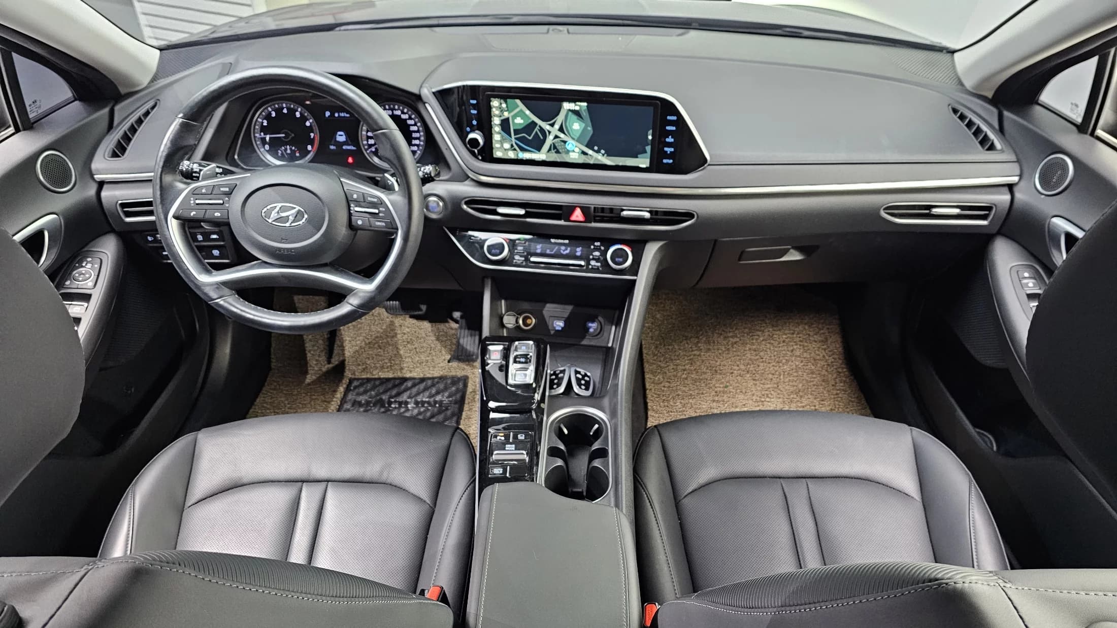 Hyundai Sonata 2.0 Premium Family, 2021 г. 47475 км. — фото 7