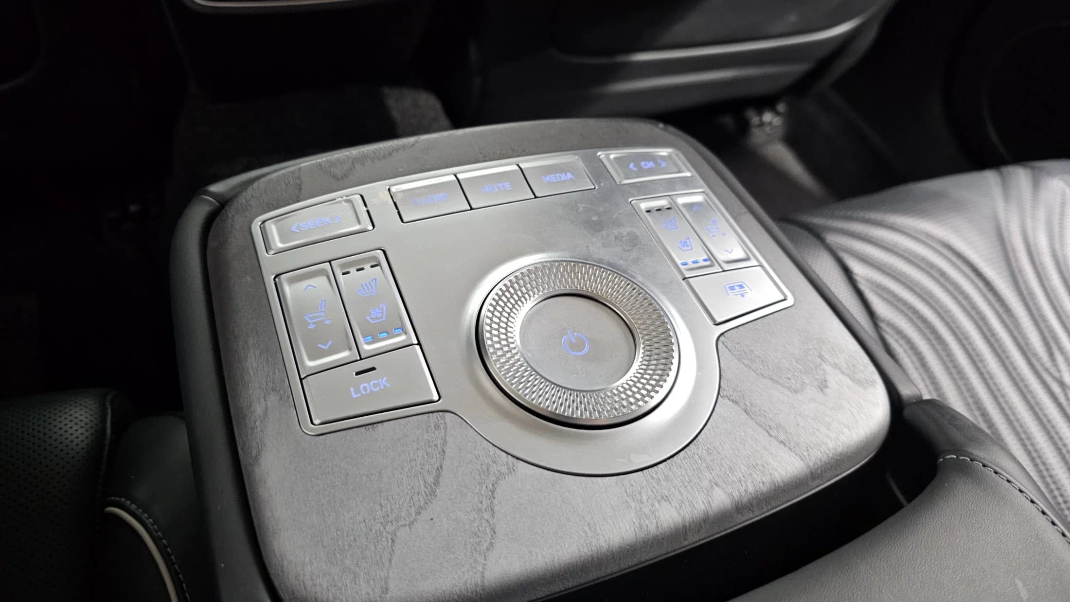 Genesis G80 Gasoline 3.5 Turbo AWD, 2021 г. 57812 км. — фото 19