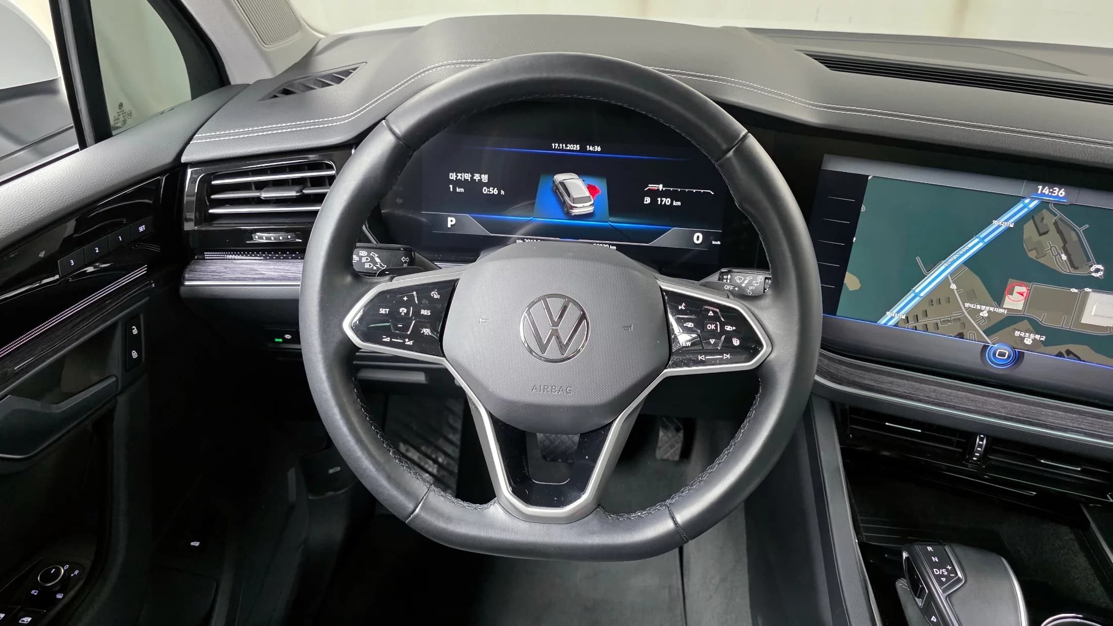 Volkswagen Touareg 3.0 TDI Premium, 2022 г. 92126 км. — фото 13