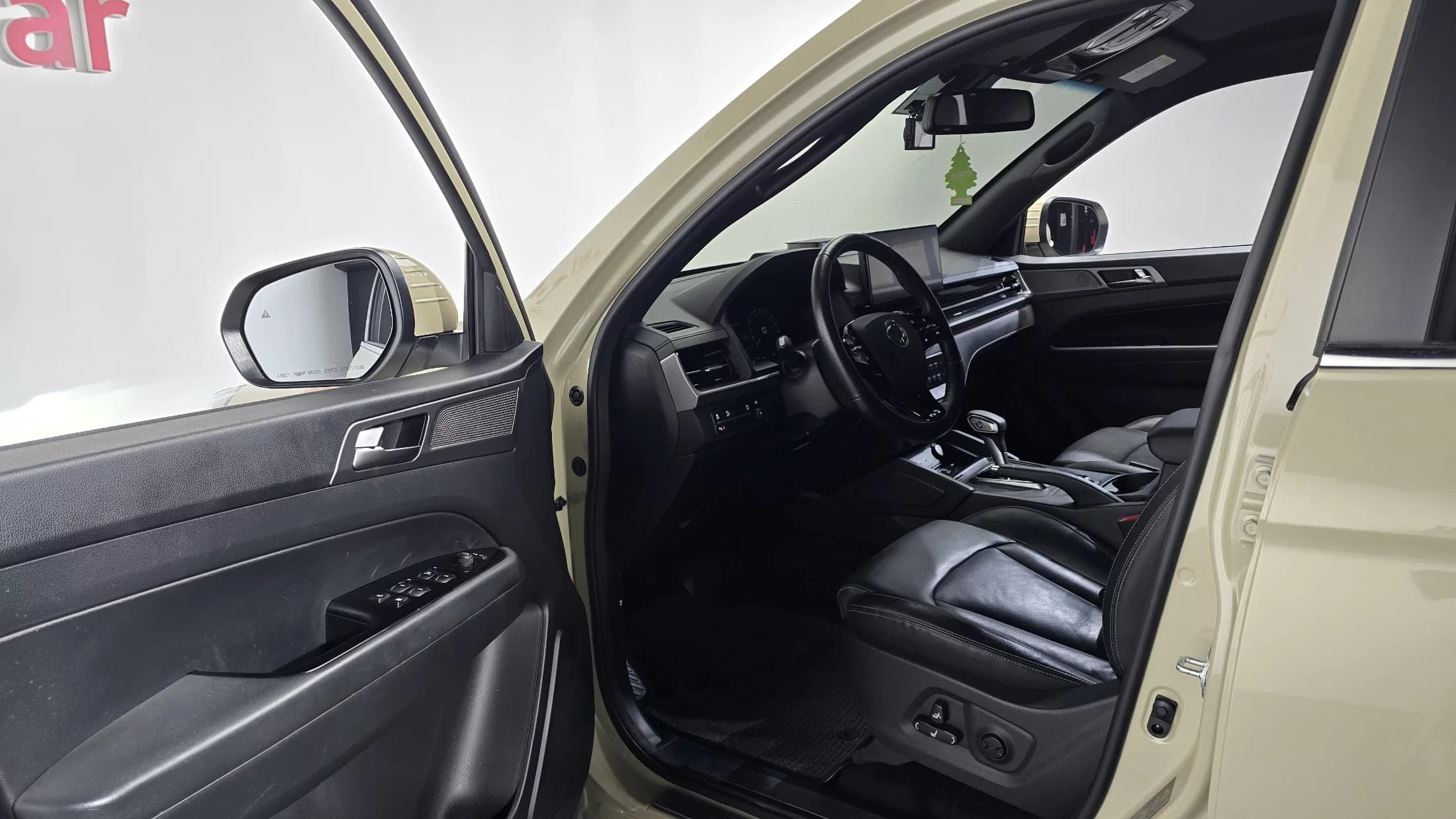 SsangYong Rexton Diesel 2.2 4WD Culman Prestige, 2023 г. 46984 км. — фото 10