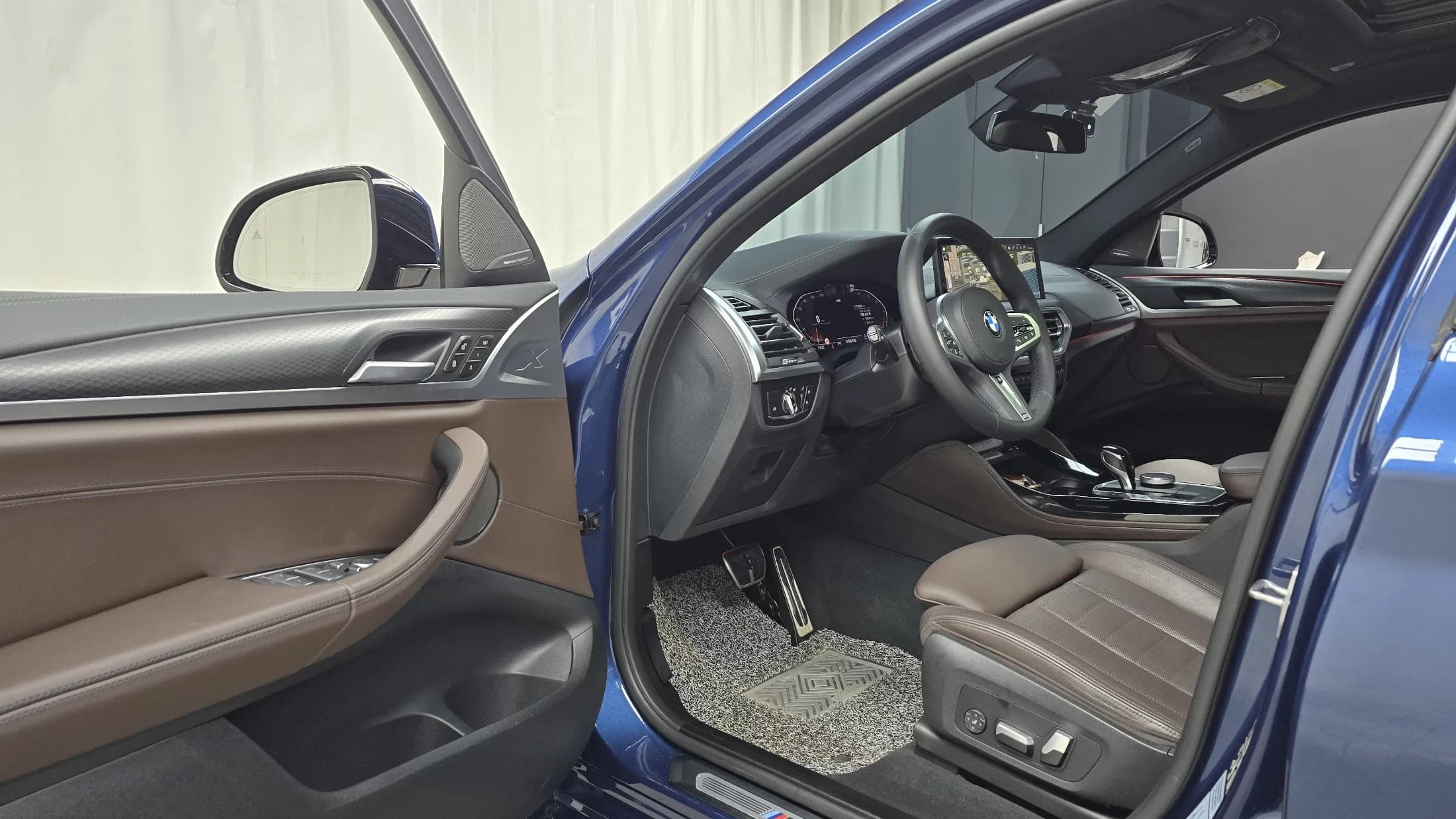 BMW X4 xDrive20i M Sports Pro, 2022 г. 30878 км. — фото 11