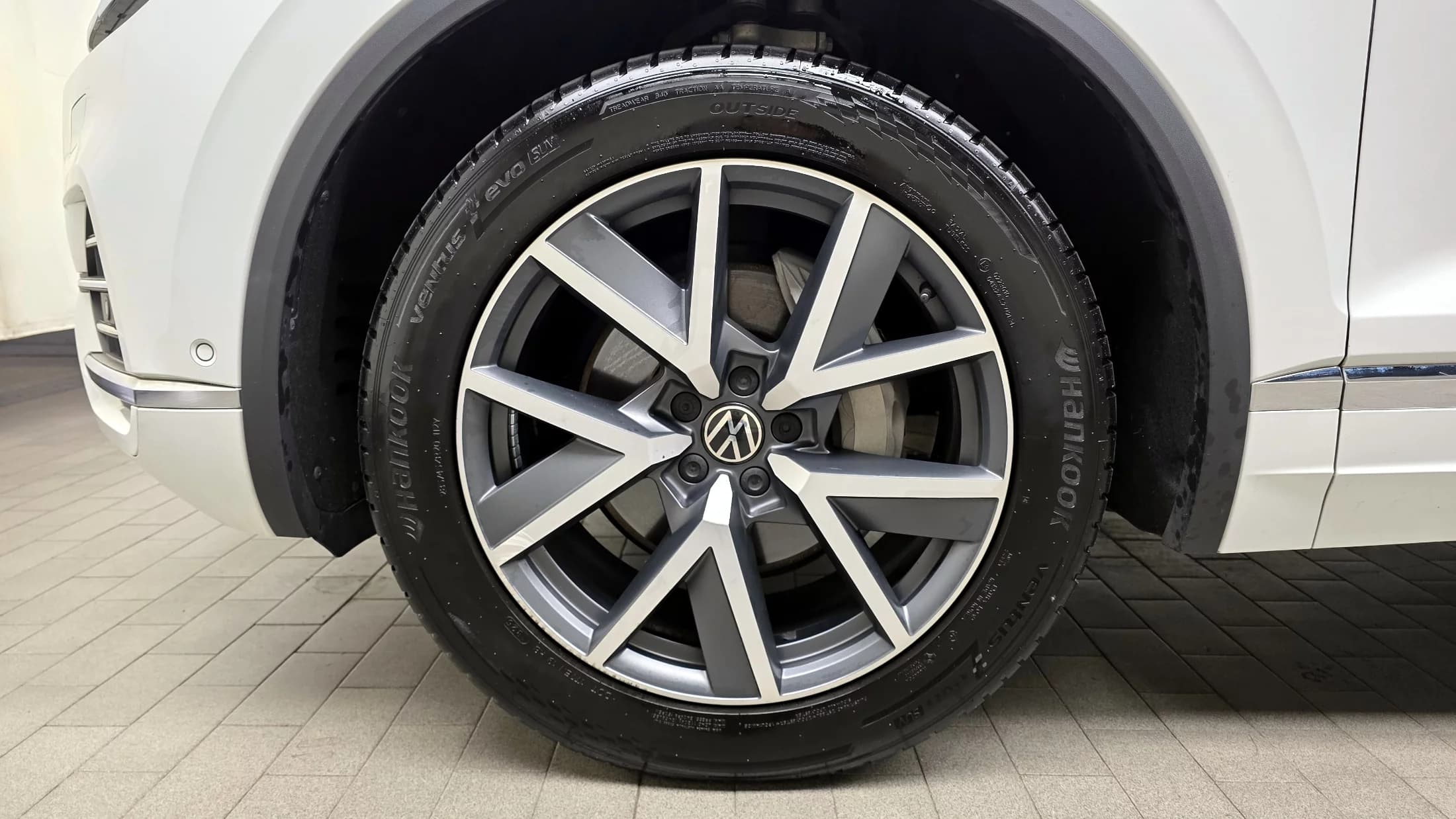 Volkswagen Touareg 3.0 TDI Prestige, 2022 г. 76177 км. — фото 10