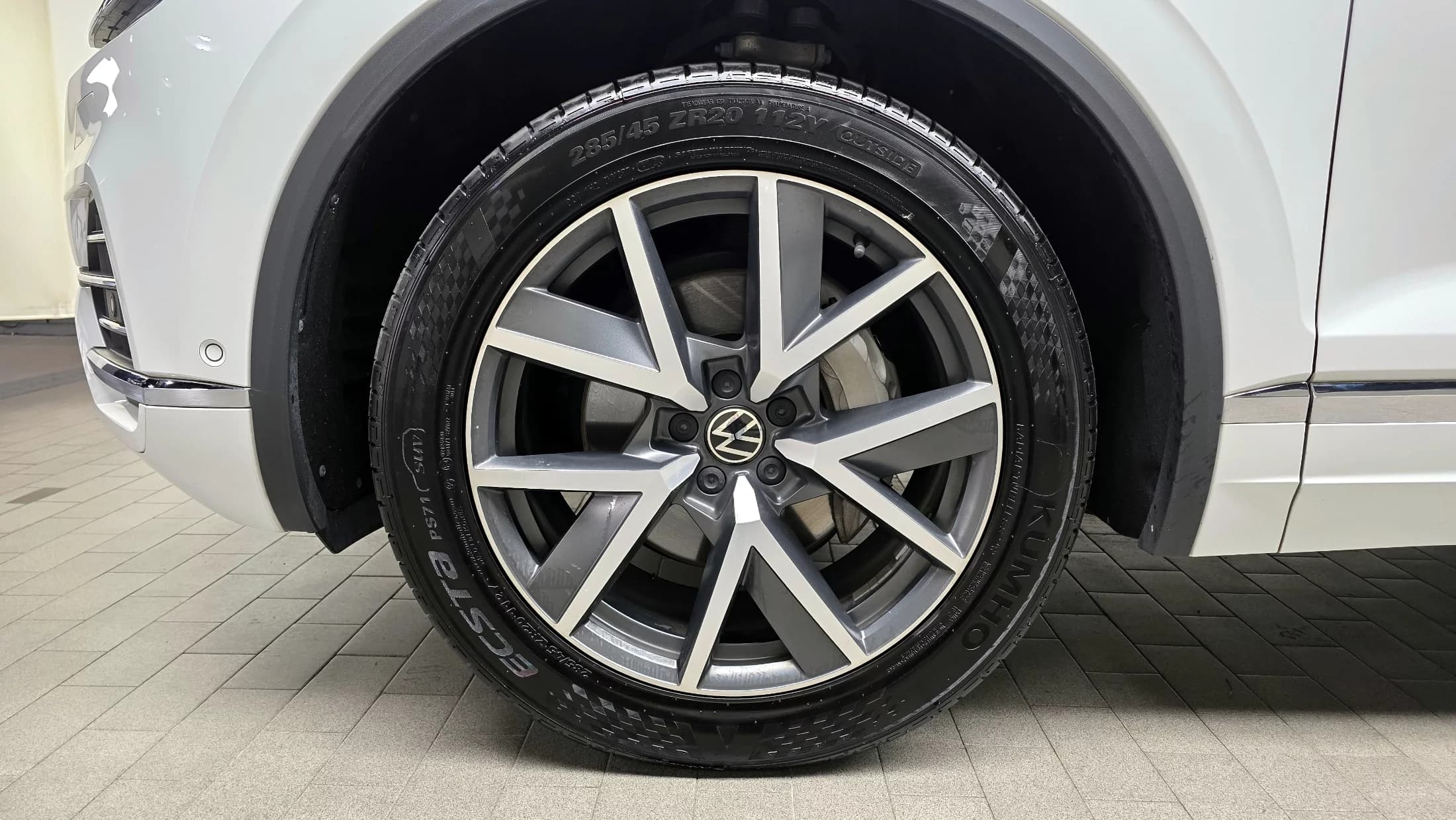 Volkswagen Touareg 3.0 TDI Prestige, 2022 г. 88247 км. — фото 5