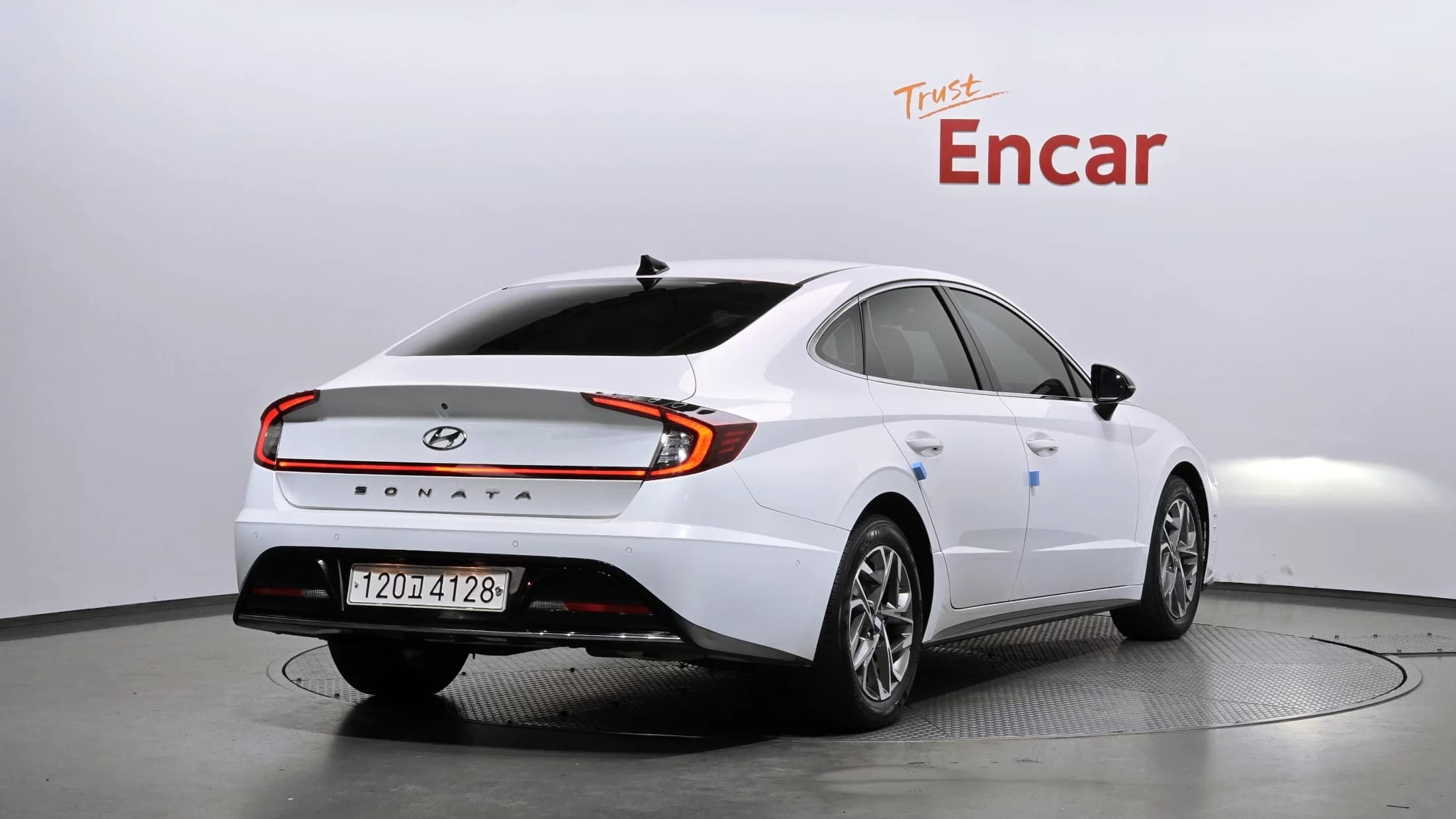Hyundai Sonata 2.0 Premium Plus, 2021 г. 57903 км. — фото 2