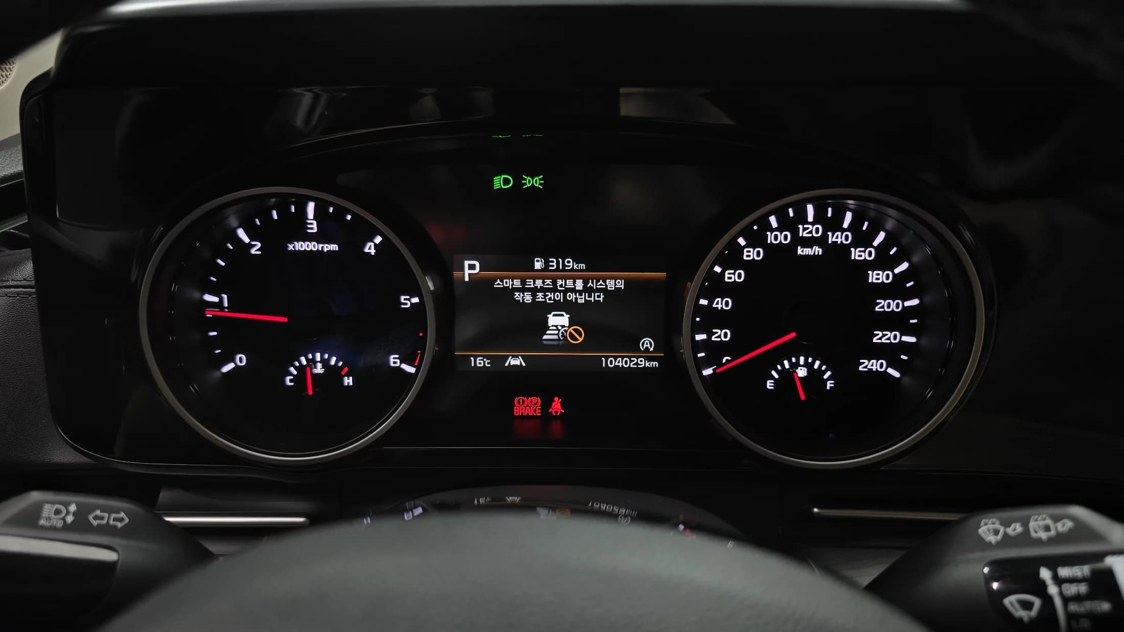 Kia Carnival 9-Seater Prestige, 2021 г. 104152 км. — фото 8