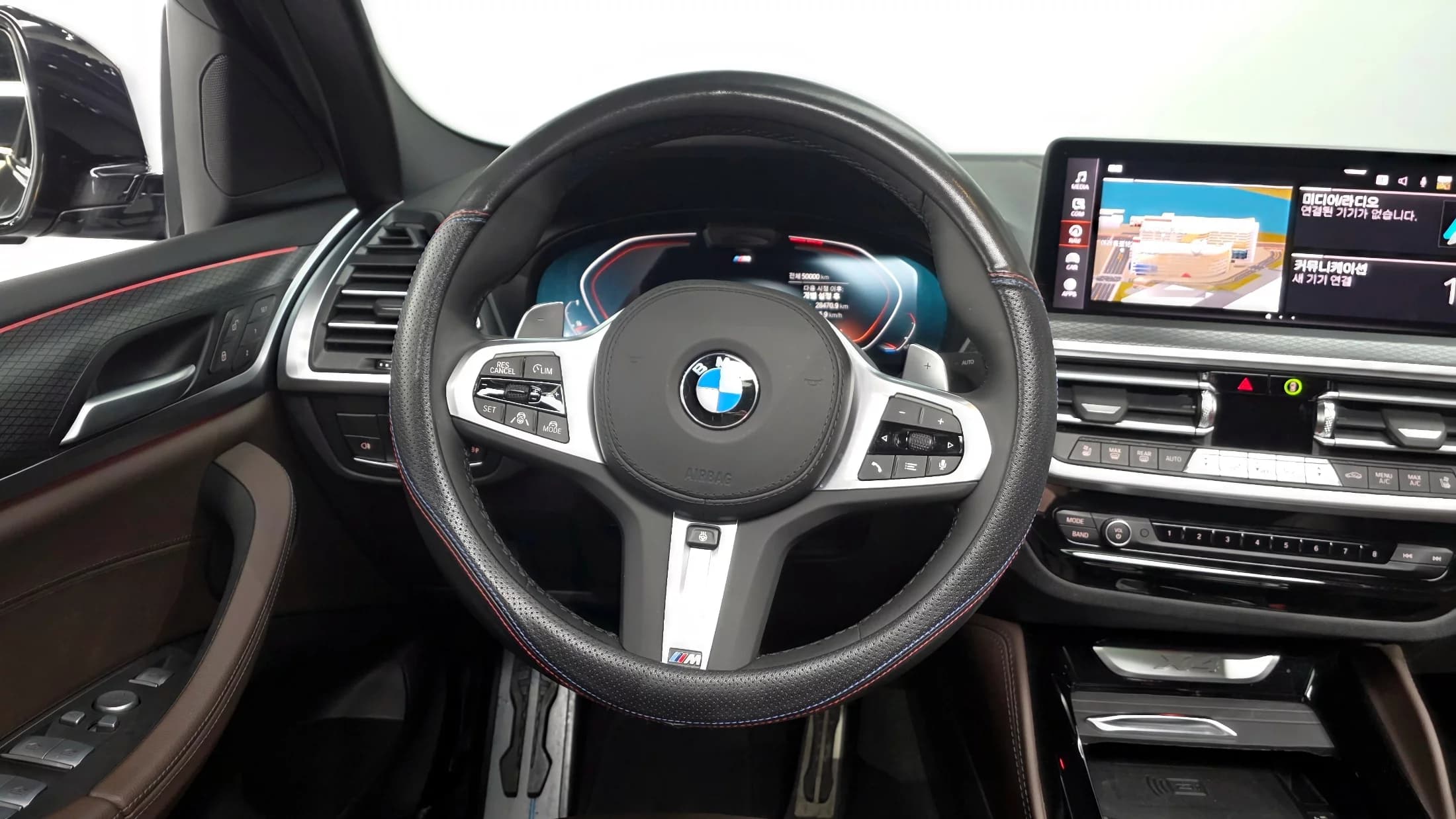 BMW X4 xDrive20i M Sport, 2023 г. 50054 км. — фото 13