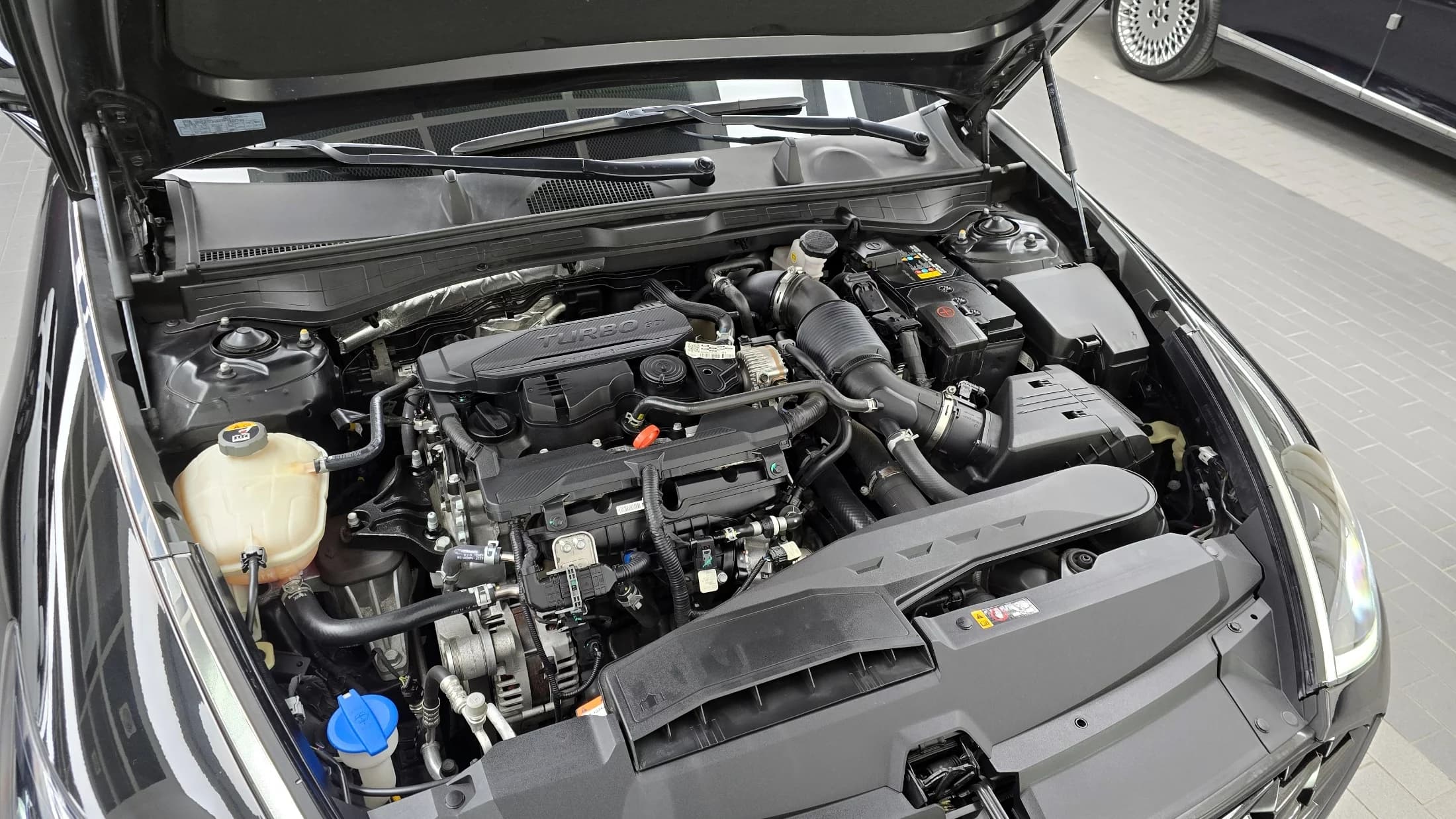Hyundai Sonata 1.6 Turbo Premium Plus, 2021 г. 38344 км. — фото 6