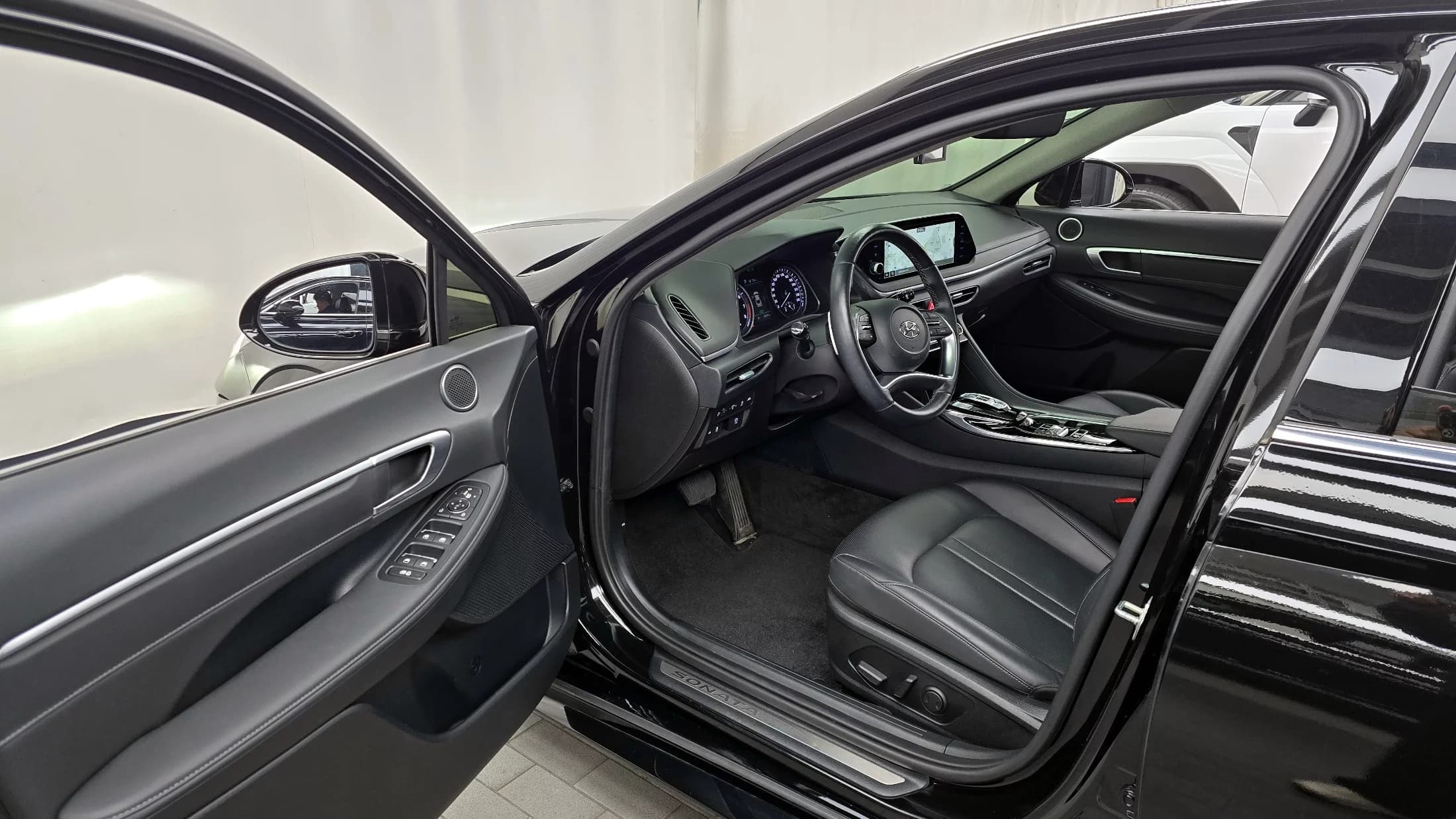 Hyundai Sonata 1.6 Turbo Premium Plus, 2021 г. 38344 км. — фото 10