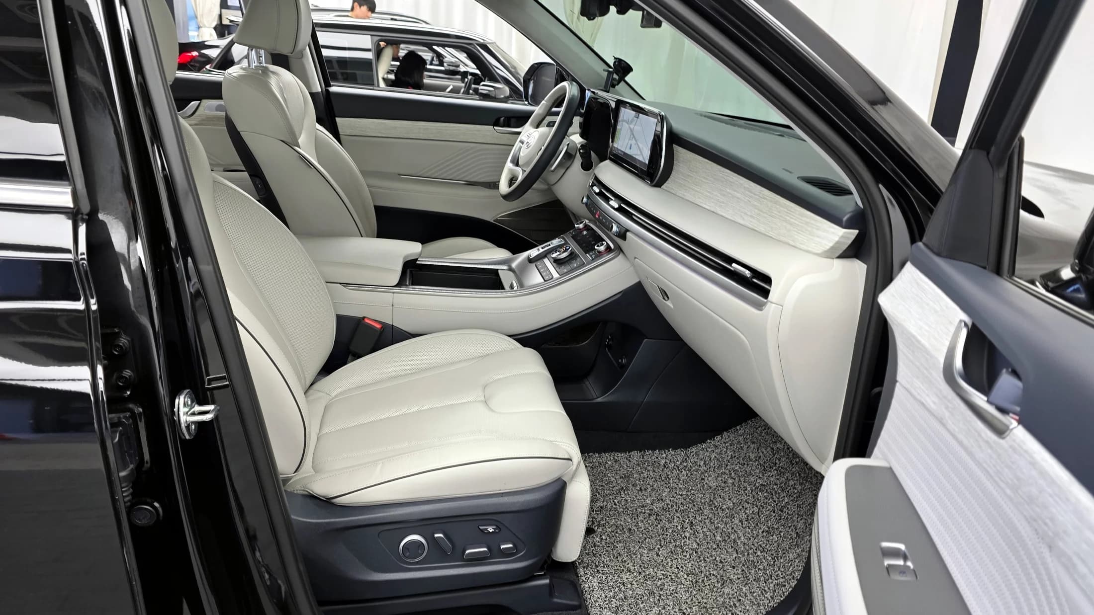 Hyundai Palisade Diesel 2.2 4WD Calligraphy, 2023 г. 27620 км. — фото 11