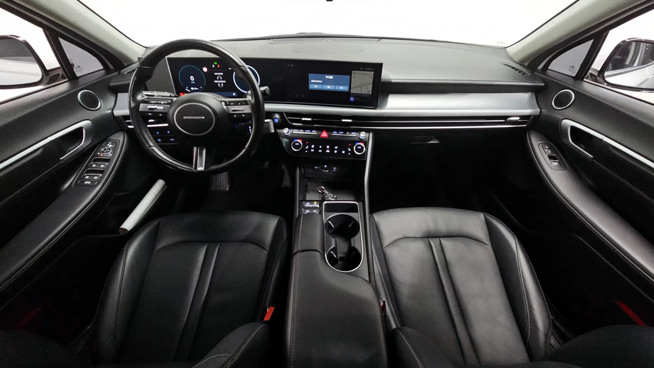 Hyundai Sonata 2.0 Premium, 2023 г. 28350 км. — фото 7