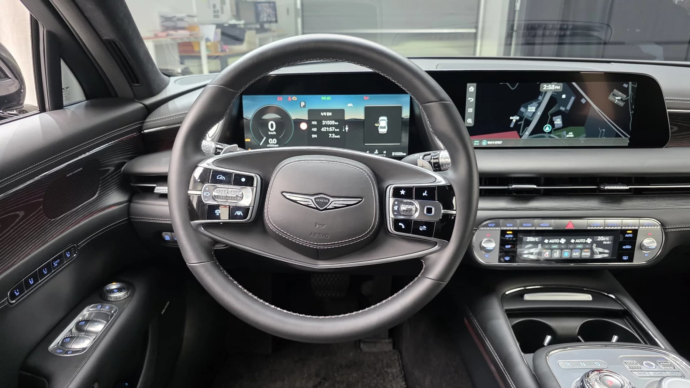 Genesis G90 Gasoline 3.5 Turbo AWD, 2022 г. 31611 км. — фото 13