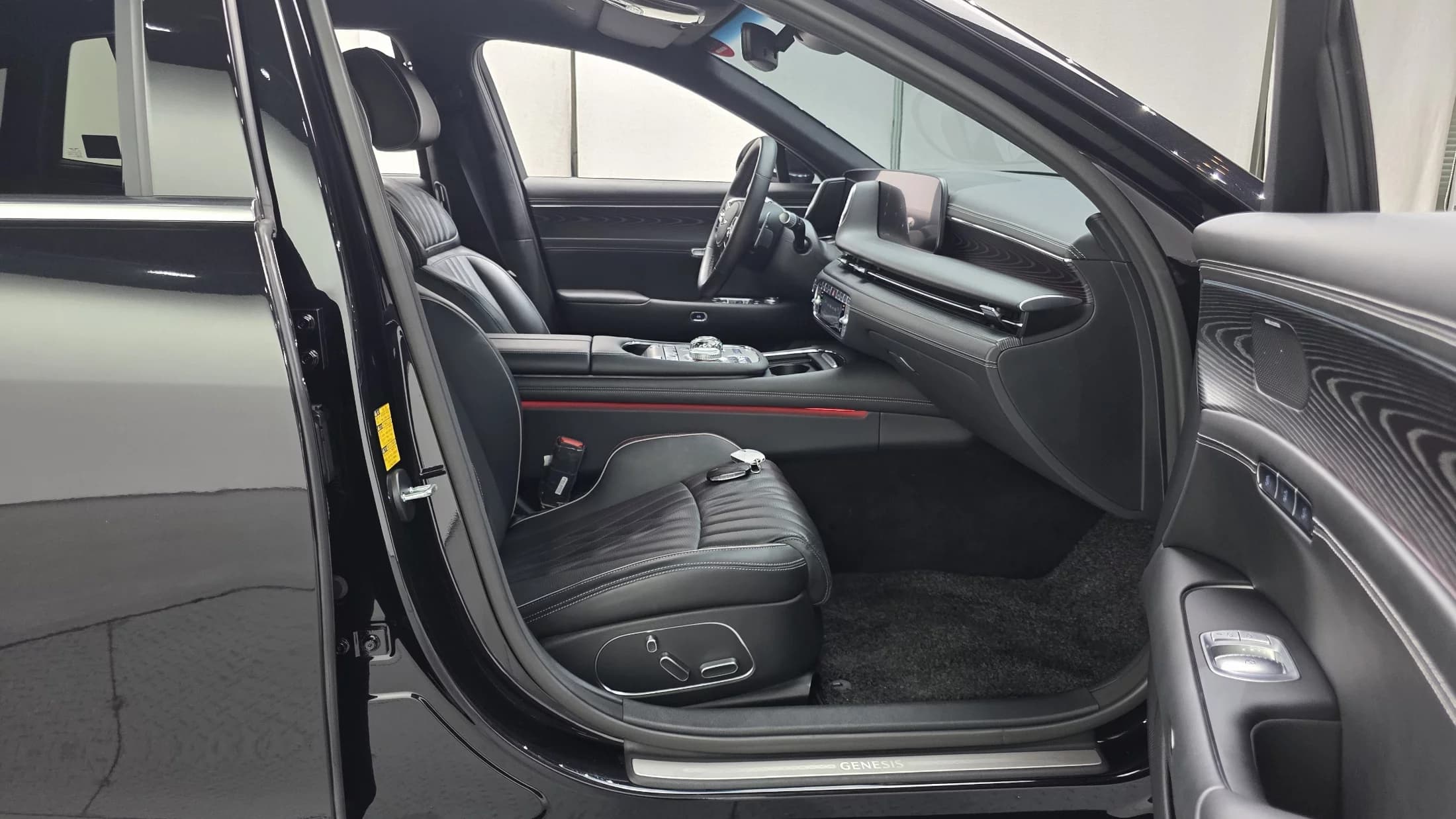 Genesis G90 Gasoline 3.5 Turbo AWD, 2022 г. 31611 км. — фото 10