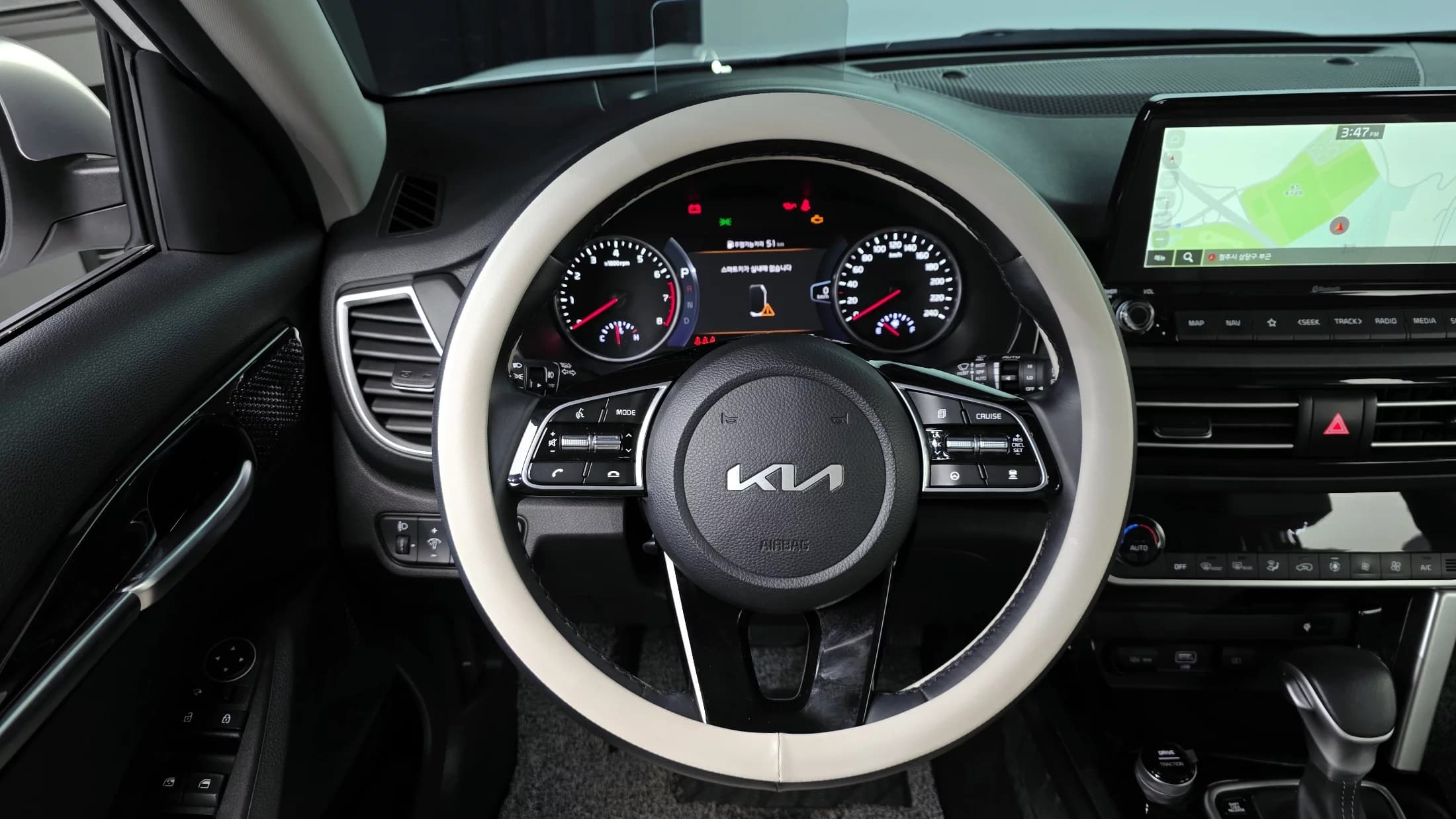 Kia Seltos Gasoline 1.6 Turbo 2WD Gravity, 2022 г. 39603 км. — фото 17