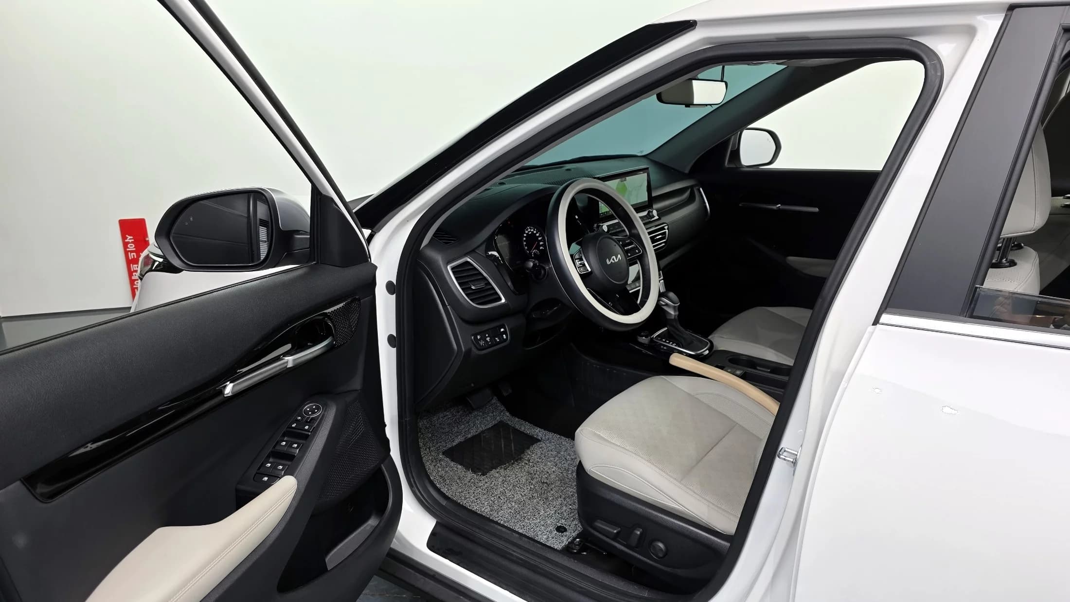 Kia Seltos Gasoline 1.6 Turbo 2WD Gravity, 2022 г. 39603 км. — фото 10