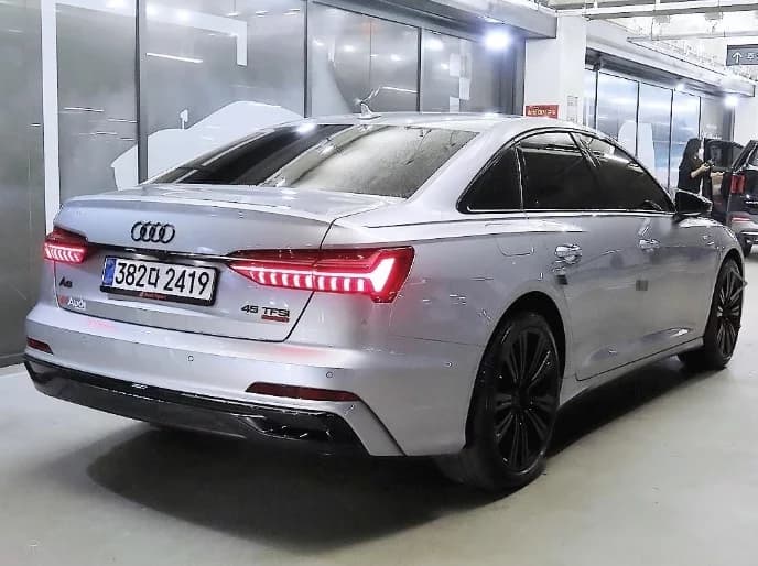 Audi A6 45 TFSI Quattro Premium, 2025 г. 9247 км. — фото 4