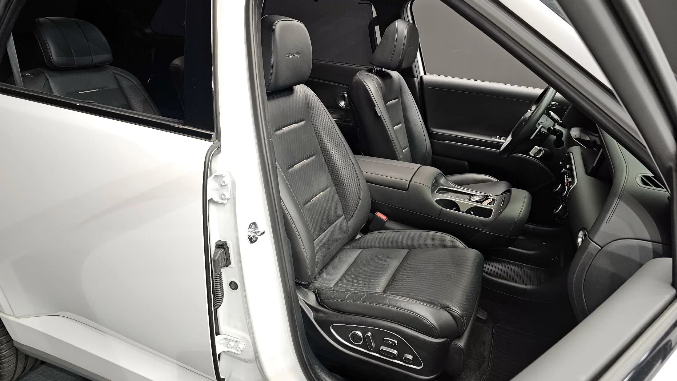 Hyundai Palisade Gasoline 2.5T 4WD 7-Seater Calligraphy, 2025 г. 37733 км. — фото 12