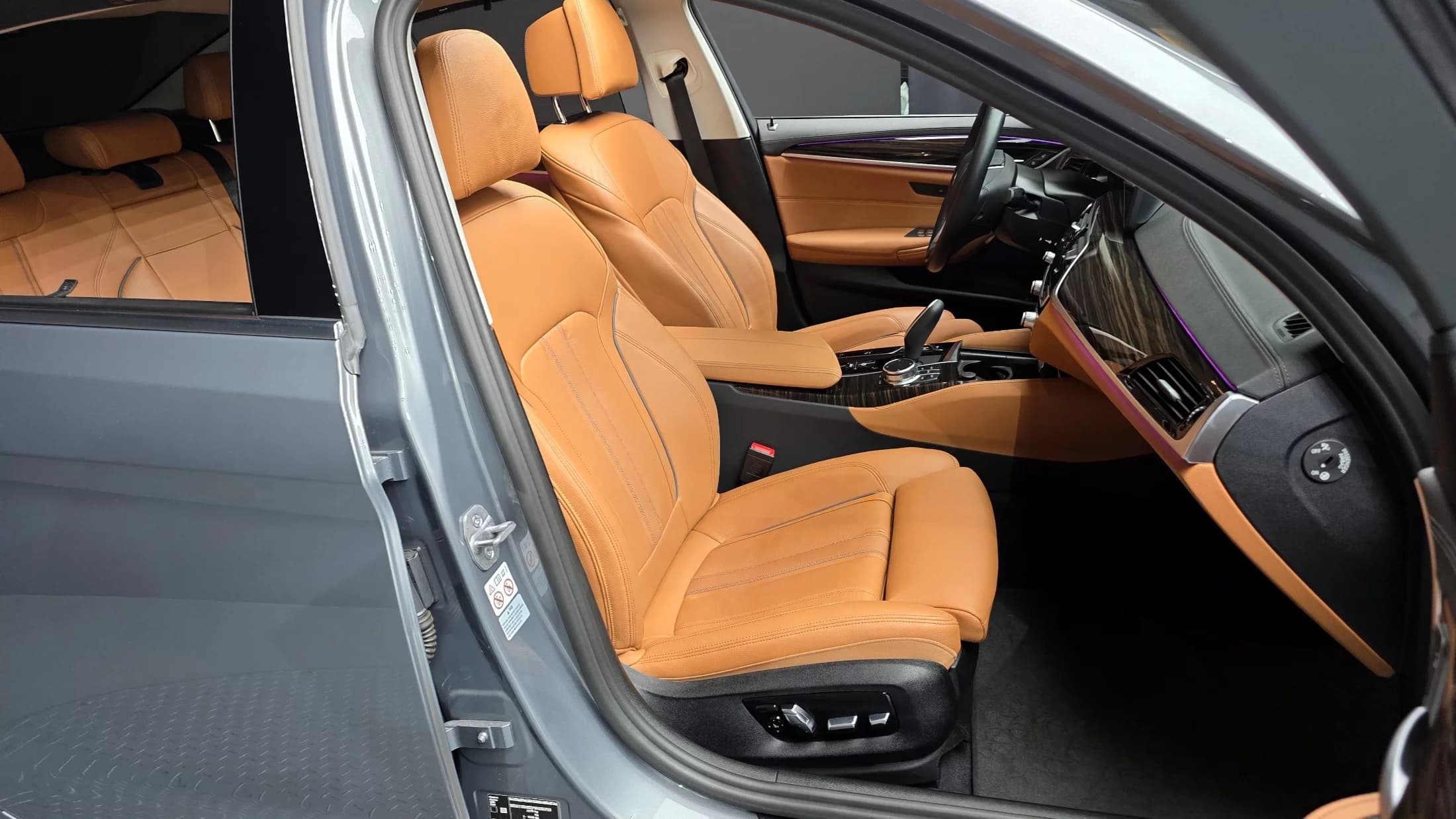 BMW 5-Series 520i Luxury, 2022 г. 34966 км. — фото 12