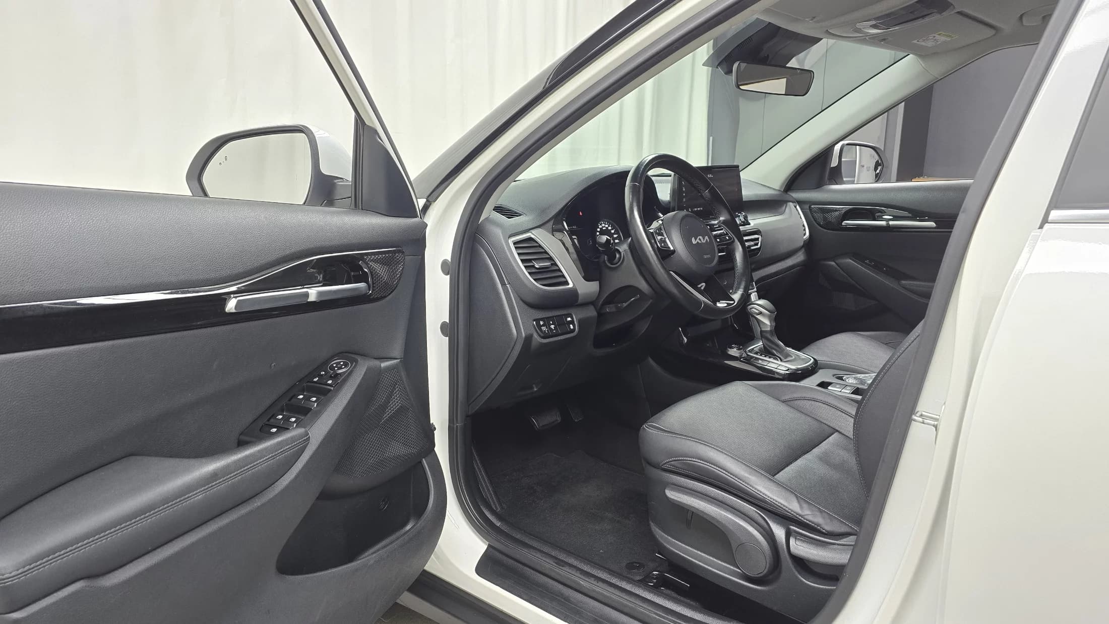 Kia Seltos Gasoline 1.6 Turbo 2WD Trendy, 2022 г. 99549 км. — фото 11