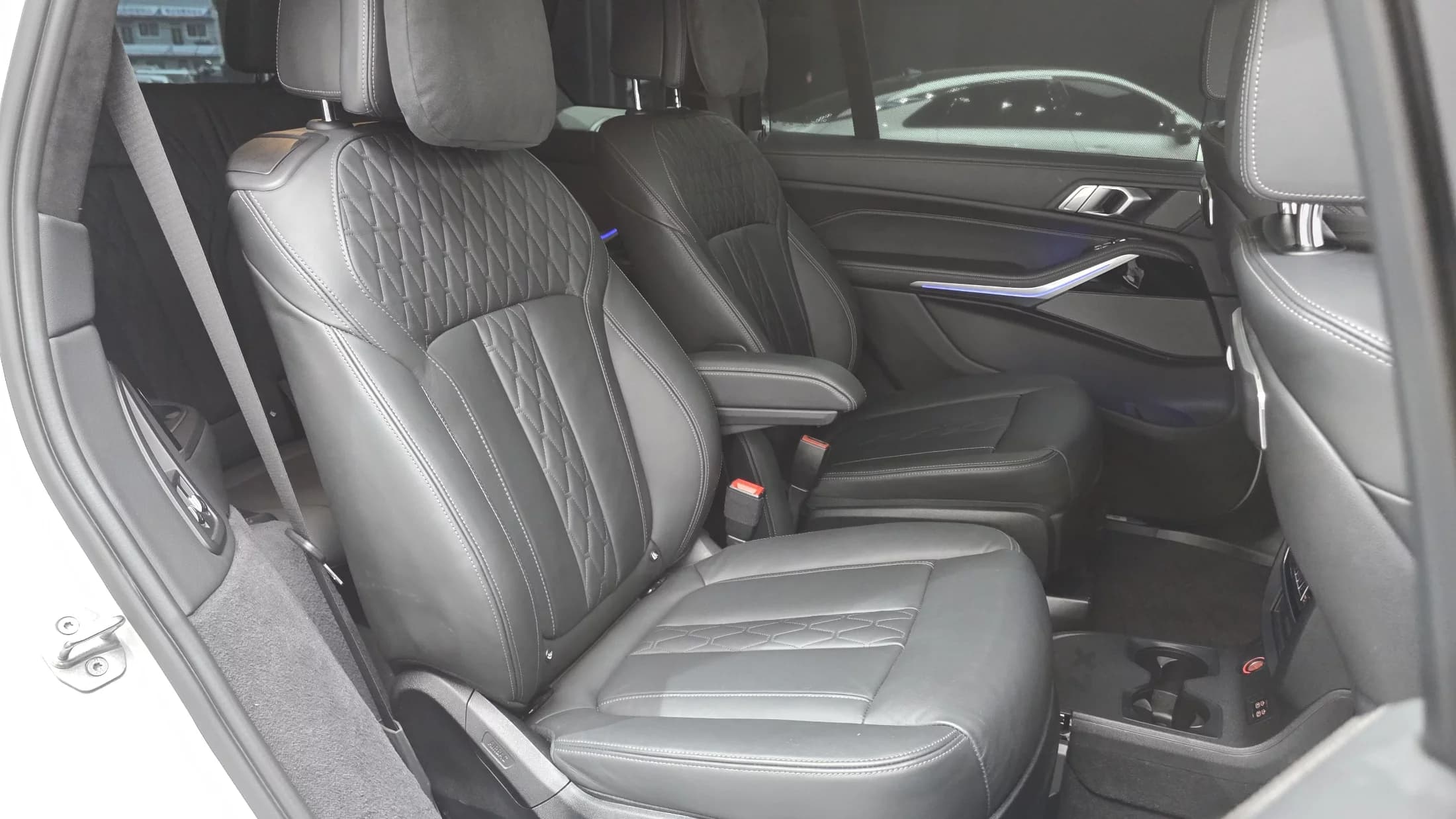 BMW X7 xDrive 40i M Sport 6STR, 2023 г. 32319 км. — фото 12