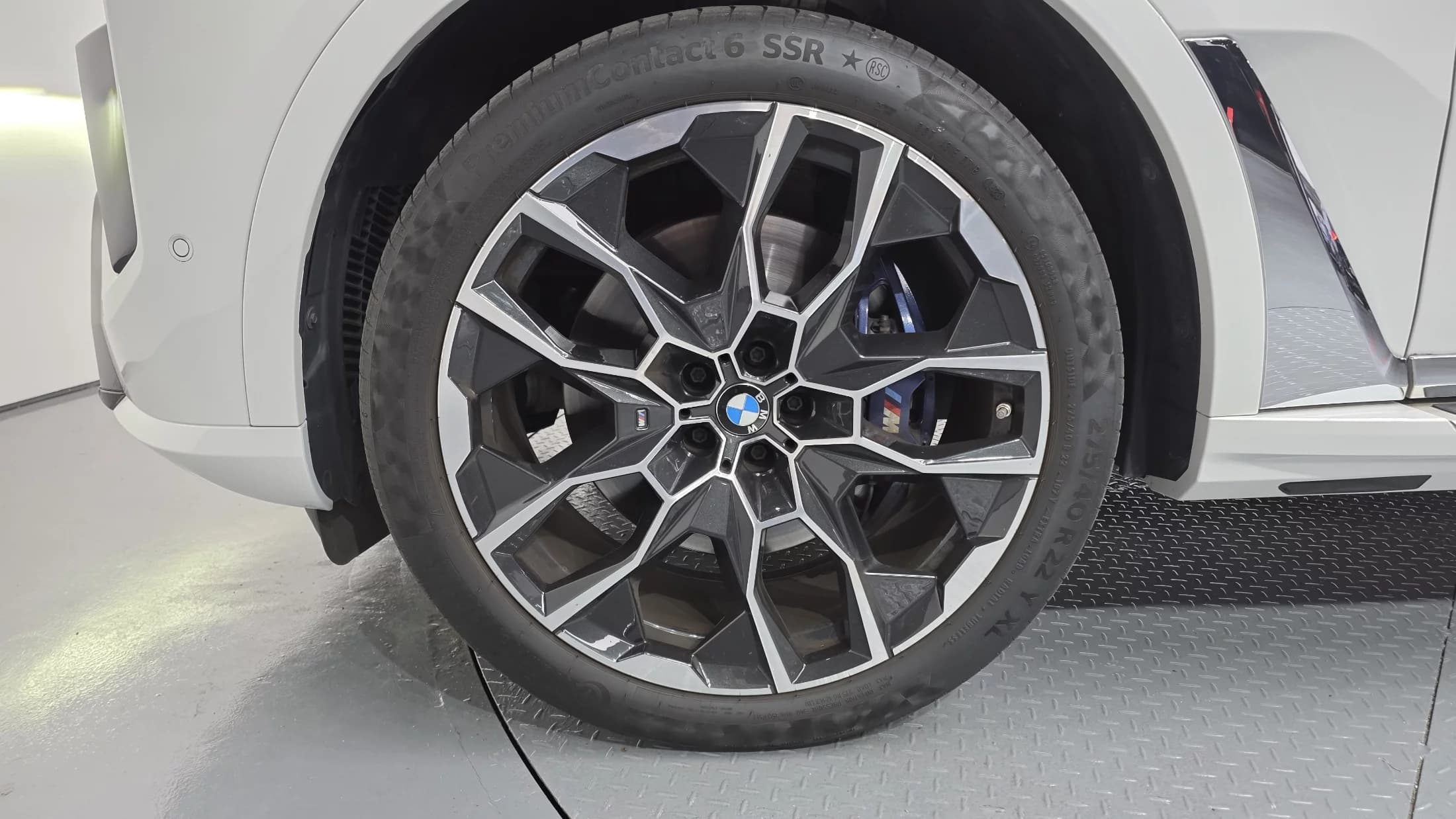 BMW X7 xDrive 40i M Sport 6STR, 2023 г. 32319 км. — фото 5