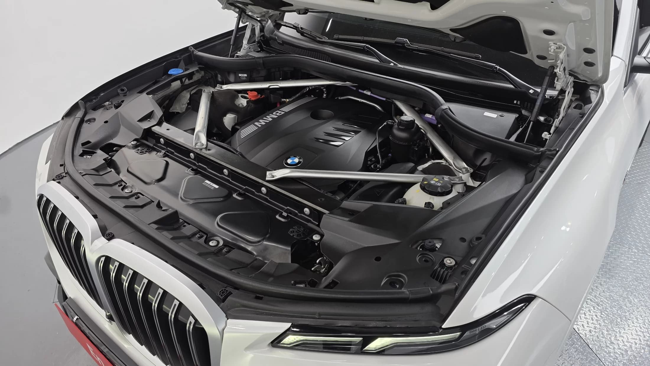 BMW X7 xDrive 40i M Sport 6STR, 2023 г. 32319 км. — фото 6