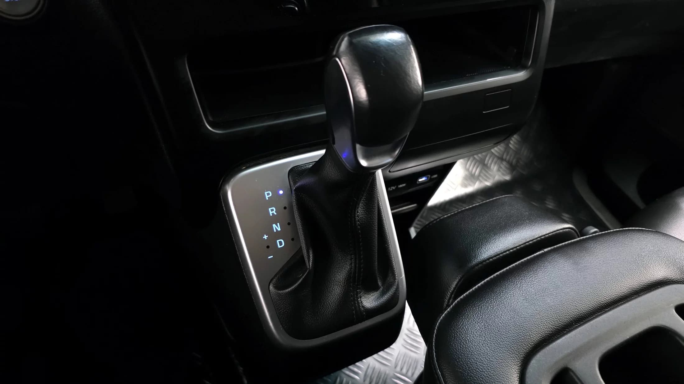 Hyundai Staria Tourer 11-Seater Modern, 2021 г. 68099 км. — фото 9