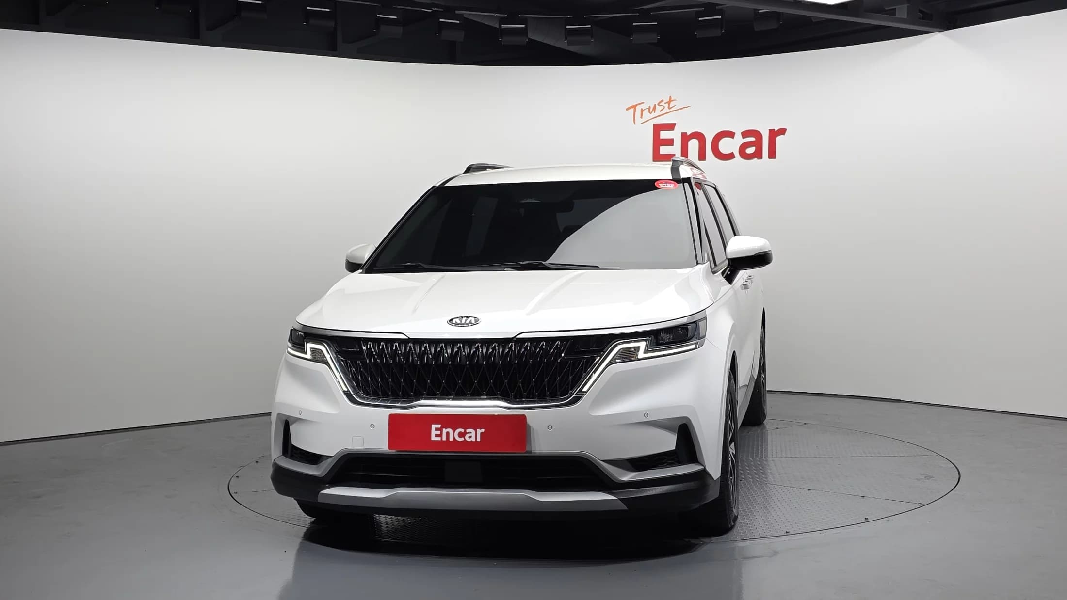 Kia Carnival 9-Seater Prestige, 2021 г. 81336 км. — фото 3