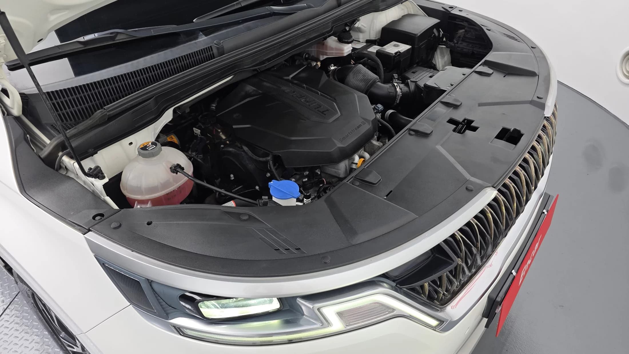 Kia Carnival 9-Seater Prestige, 2021 г. 81336 км. — фото 6
