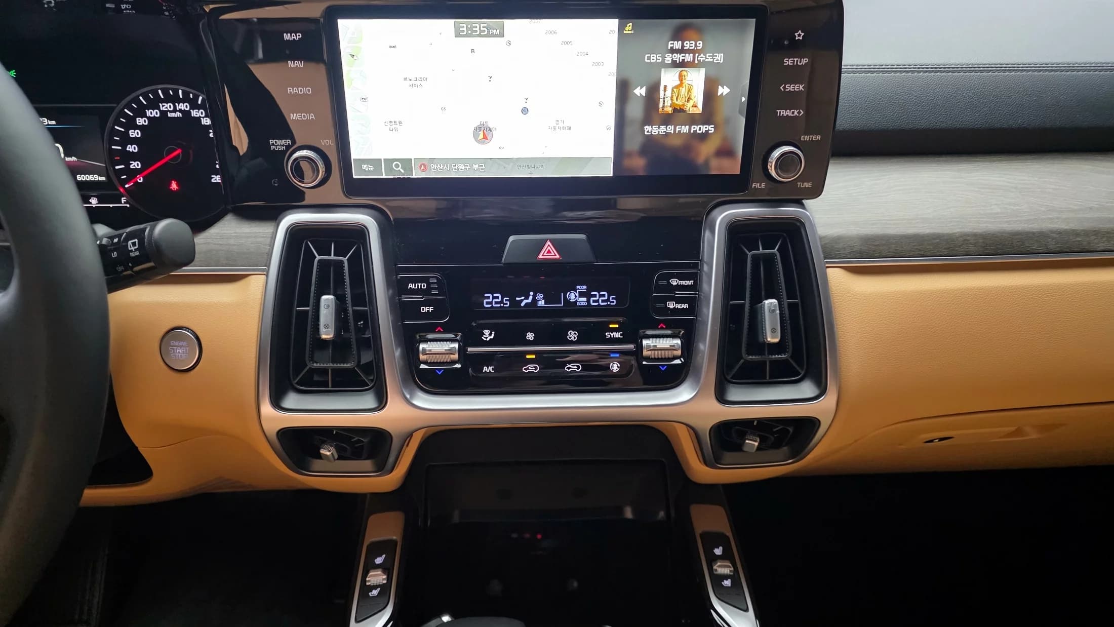 Kia Sorento Diesel 2.2 2WD Prestige, 2021 г. 60210 км. — фото 19