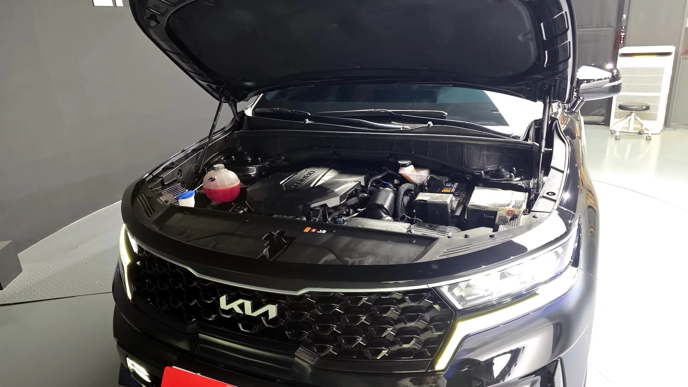 Kia Sorento Diesel 2.2 2WD Prestige, 2021 г. 60210 км. — фото 6